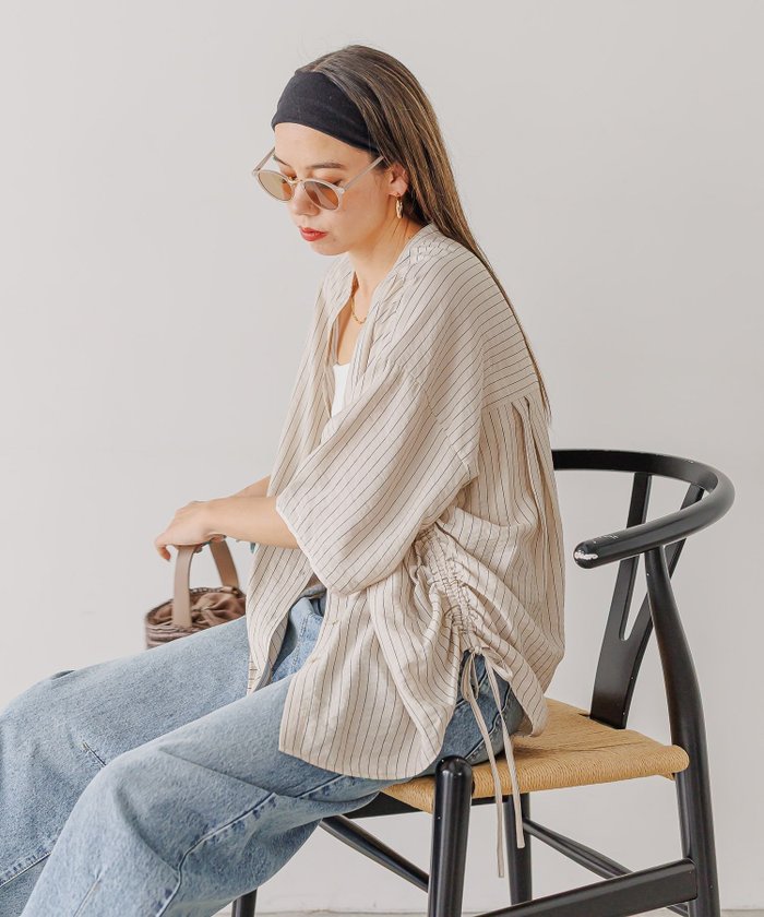 【ベイフロー/BAYFLOW】のサイドリボンがポイント シアーシャーリングシャツ インテリア・キッズ・メンズ・レディースファッション・服の通販 founy(ファニー) https://founy.com/ ファッション Fashion レディースファッション Ladies' Fashion Online トップス・カットソー Tops/Tshirt シャツ/ブラウス Shirts/Blouses おすすめ Recommend インナー Inner サテン Satin シアー Sheer シャーリング Shirring シンプル Simple スキッパー Skipper デニム Denim トレンド Trend パイピング Piping ボトム Bottom リボン Ribbon 夏 Summer 無地 Plain Color |ID: prp329100004546104 ipo3291000000032681223