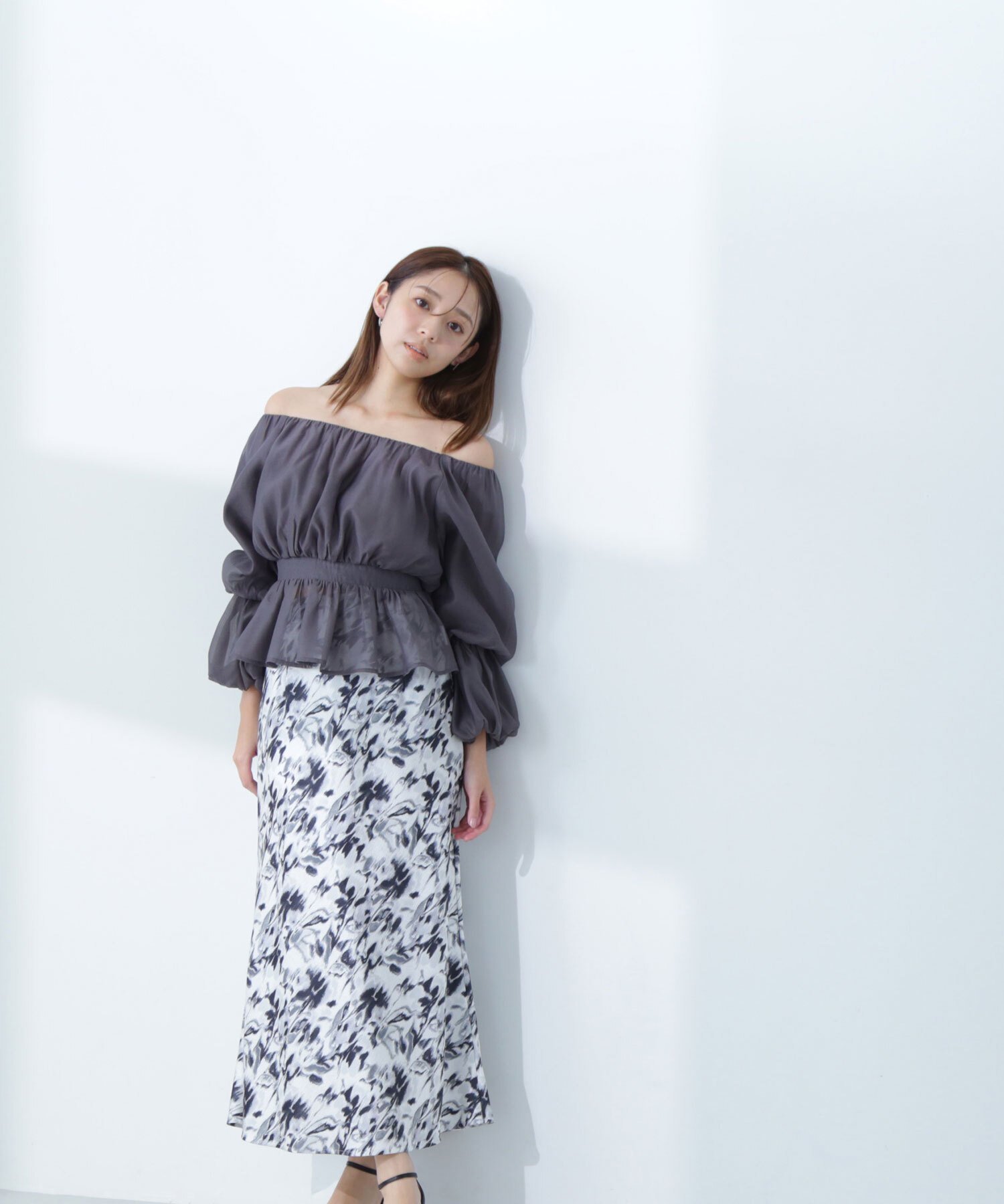 【ナチュラル ビューティー ベーシック/NATURAL BEAUTY BASIC】のぼかしフラワーナロースカート インテリア・キッズ・メンズ・レディースファッション・服の通販 founy(ファニー) 　ファッション　Fashion　レディースファッション　WOMEN　スカート　Skirt　おすすめ　Recommend　サテン　Satin　バイアス　Bias　フェミニン　Feminine　フラワー　Flower　プリント　Print　モザイク　Mosaic　春　Spring　クロ系2|ID: prp329100004546342 ipo3291000000032202978