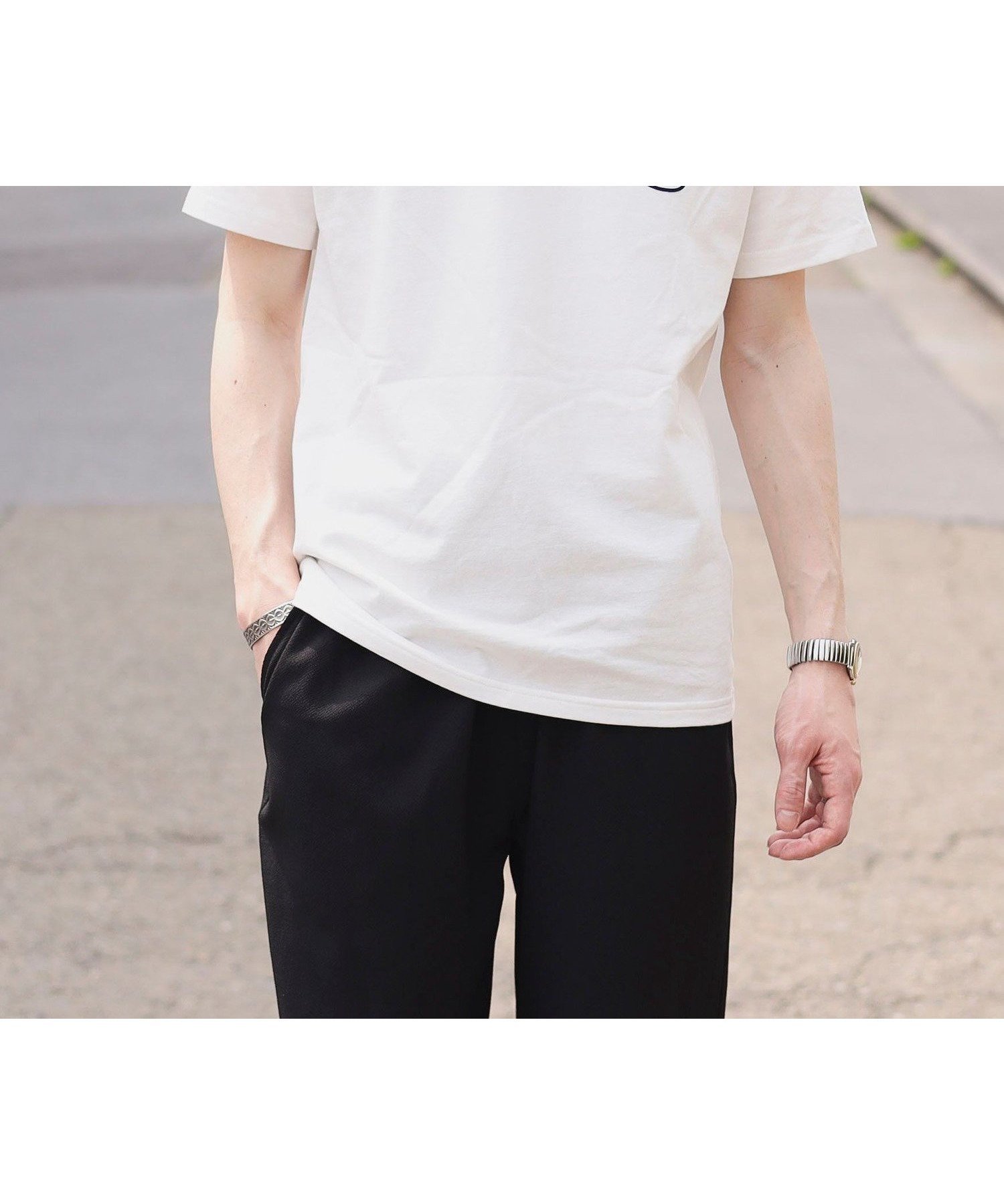 【ビームス ハート/BEAMS HEART】のスマイルロゴ ワンポイント Tシャツ インテリア・キッズ・メンズ・レディースファッション・服の通販 founy(ファニー) 　ファッション　Fashion　レディースファッション　WOMEN　トップス・カットソー　Tops/Tshirt　シャツ/ブラウス　Shirts/Blouses　ロング / Tシャツ　T-Shirts　カーディガン　Cardigan　シンプル　Simple　デニム　Denim　定番　Standard　人気　Popularity　フィット　Fit　フェルト　Felt　プリント　Print　ベーシック　Basic　羽織　Haori　レギュラー　Regular　ワイド　Wide　ワンポイント　One Point　おすすめ　Recommend　WHITE|ID: prp329100004546398 ipo3291000000032293430