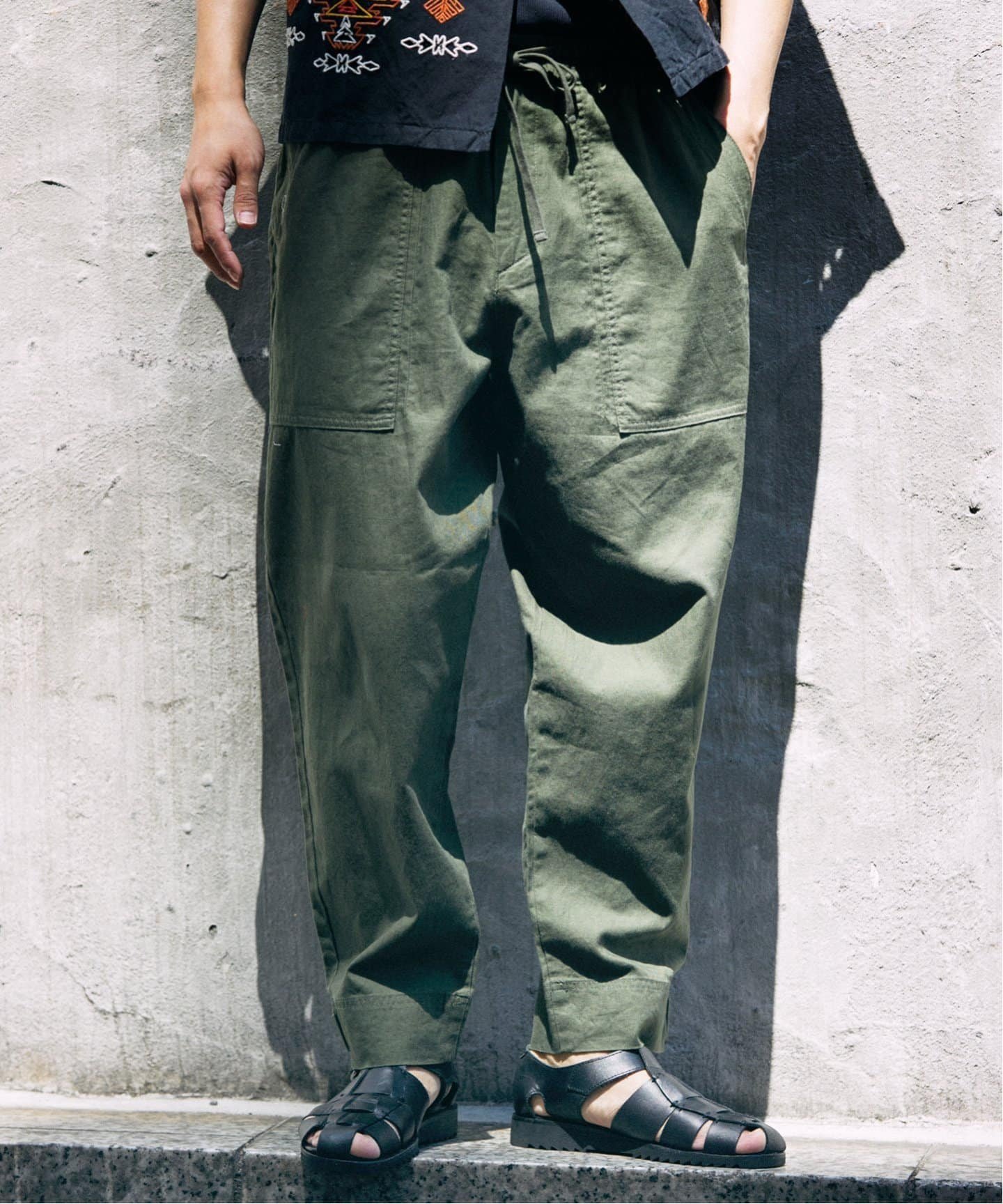 【ジャーナルスタンダード レリューム/JOURNAL STANDARD relume / MEN】のHOUSE HOLD / ハウスホールド コットンリネンベイカーパンツ インテリア・キッズ・メンズ・レディースファッション・服の通販 founy(ファニー) 　ファッション　Fashion　メンズファッション　Men's Style Online　ボトムス　Bottoms/Men　ドット　Dot　リネン　Linen　人気　Popularity　夏　Summer　定番　Standard　カーキ|ID: prp329100004546557 ipo3291000000032626541