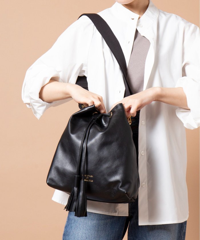 【その他のブランド/Other】のYOUNG OLSEN/【SETUP7 別注】SMOOTH LEATHER DS BAG タッセル巾着バッグ ドローストリングバッグ ヤングアンドオルセン レザー 巾着バッグ シーズンレス インテリア・キッズ・メンズ・レディースファッション・服の通販 founy(ファニー) https://founy.com/ ファッション Fashion レディースファッション Ladies' Fashion Online セットアップ Setup 巾着 Purse 財布 Wallet タッセル Tassel 定番 Standard ヘリンボーン Herringbone ポーチ Pouch 別注 Special Order ラップ Wrap 送料無料 Free Shipping 日本製 Made In Japan |ID: prp329100004546602 ipo3291000000032609051