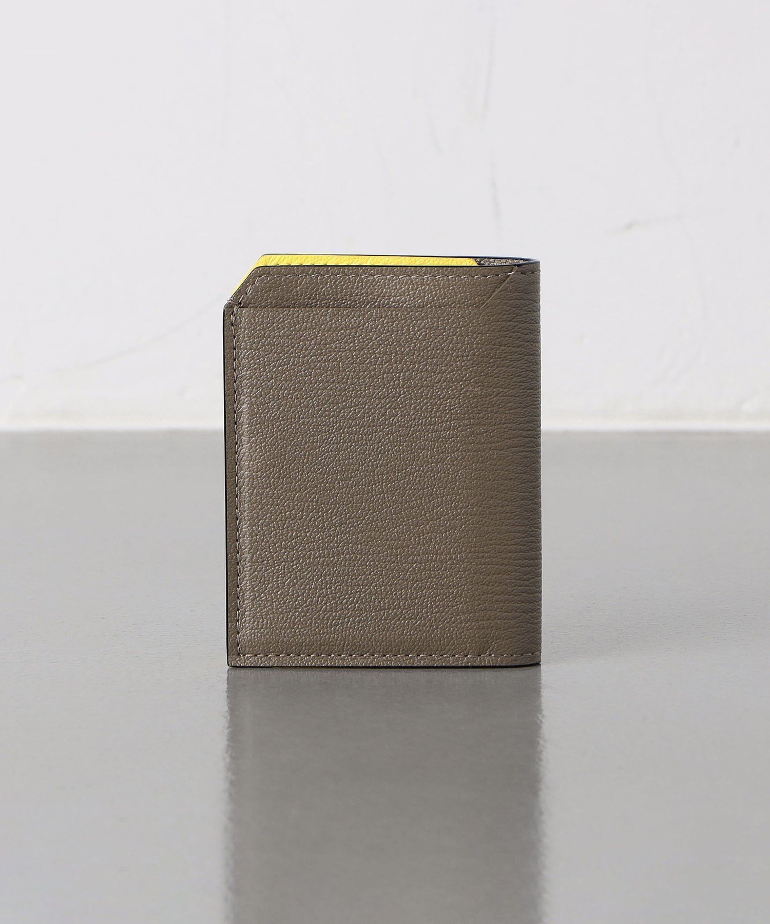 【ユナイテッドアローズ/UNITED ARROWS】のL arcobaleno スマートカード ウォレット インテリア・キッズ・メンズ・レディースファッション・服の通販 founy(ファニー) 　ファッション　Fashion　レディースファッション　Fashion for Women　ウォレット　Wallet　コンパクト　Compact, Small Size　軽量　Lightweight, Ultra Light　スリム　Slim, Slim Fit　財布　Wallet, Purse　おすすめ　Recommended / Our Picks　MD.GRAY|ID: prp329100004546604 ipo3291000000033574192