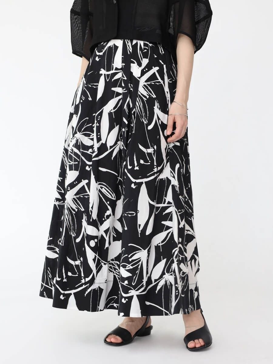 【ラシュッド/LASUD】のボタニカルフレアスカート インテリア・キッズ・メンズ・レディースファッション・服の通販 founy(ファニー) 　ファッション　Fashion　レディースファッション　Fashion for Women　スカート　Skirts　Aライン・フレアスカート　A-Line & Flared Skirts　ドレープ　Drape, Draping Fabric　バランス　Balance, Style Balance　フレア　Flare, Flared　エレガント 上品　Elegant　今季　This Season, Current Season　ブラック|ID: prp329100004546716 ipo3291000000032656223