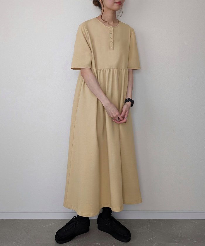 【ジュノア/JUNOAH】のウエスト切替ギャザーマキシ丈ワンピース インテリア・キッズ・メンズ・レディースファッション・服の通販 founy(ファニー) https://founy.com/ ファッション Fashion レディースファッション Fashion for Women ワンピース Dresses ギャザー Gathered, Ruffled マキシ Maxi, Full Length 切替 Switching, Contrast Panel |ID: prp329100004546770 ipo3291000000032708261