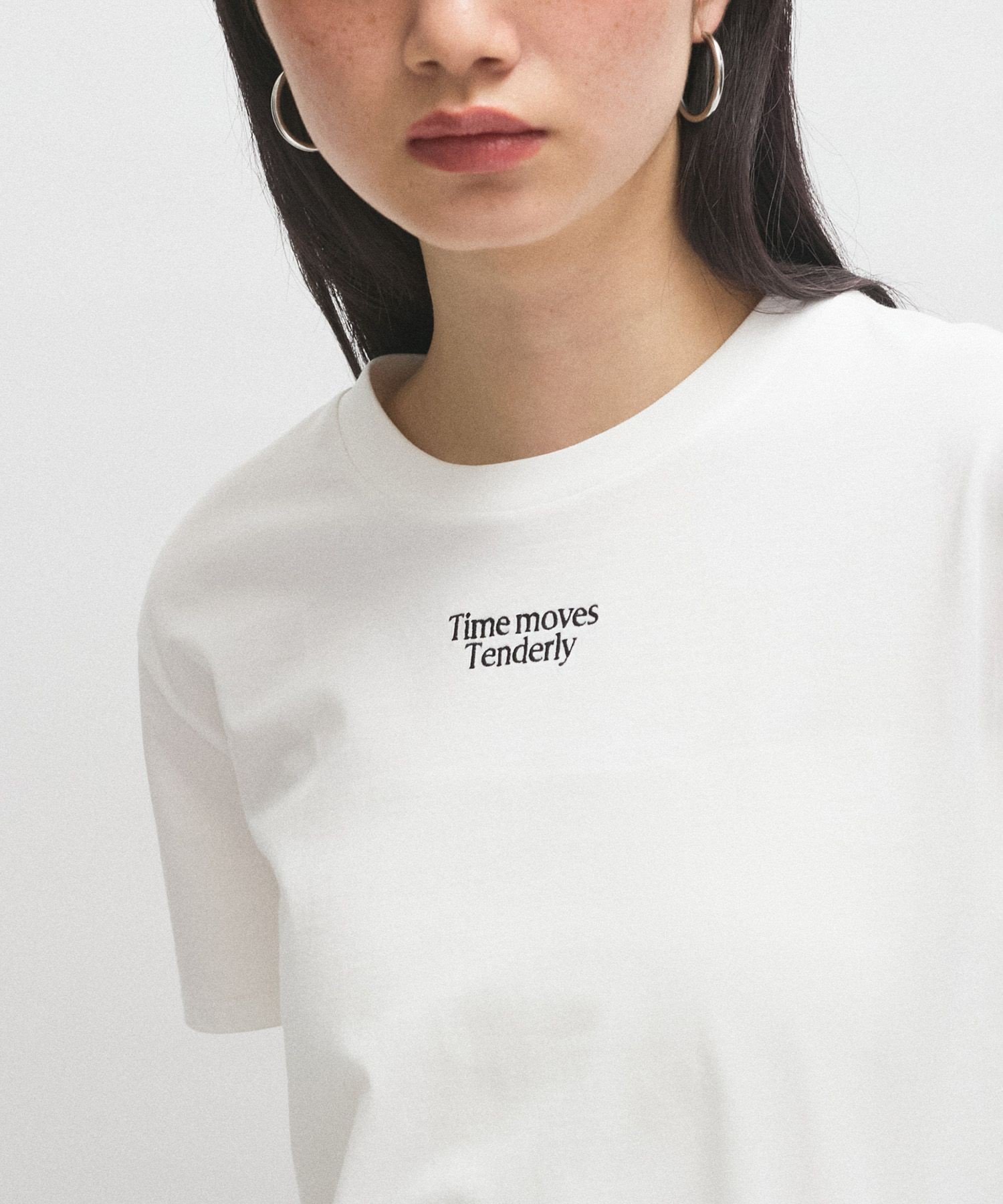 【アダム エ ロペ/ADAM ET ROPE'】のINNOCENCEエンブロイダリーTee インテリア・キッズ・メンズ・レディースファッション・服の通販 founy(ファニー) 　ファッション　Fashion　レディースファッション　Fashion for Women　インナー　Innerwear　エンブロイダリー　Embroidery Design　春　Spring　カーディガン　Cardigan, Knitwear　コンパクト　Compact, Small Size　シンプル　Simple, Minimal　ジャケット　Jacket, Outerwear　定番　Standard, Basic Item　フロント　Front, Front Design　S/S・春夏　SS, Spring/Summer, Warm Season　夏　Summer　エレガント 上品　Elegant　2025年　2025　2025春夏・S/S　Spring/Summer 2025 SS25　ホワイト(10)|ID: prp329100004546828 ipo3291000000033319363