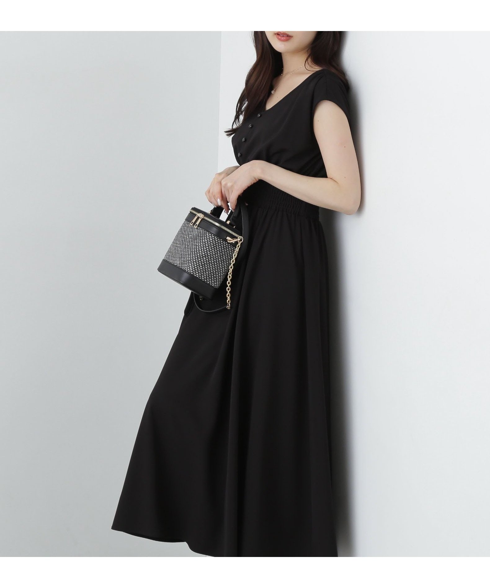 【プロポーション ボディドレッシング/PROPORTION BODY DRESSING】のウエストシャーリングVネックワンピース インテリア・キッズ・メンズ・レディースファッション・服の通販 founy(ファニー) 　ファッション　Fashion　レディースファッション　WOMEN　ワンピース　Dress　おすすめ　Recommend　カーディガン　Cardigan　シャーリング　Shirring　シンプル　Simple　チェック　Check　ブラック|ID: prp329100004546833 ipo3291000000032352478