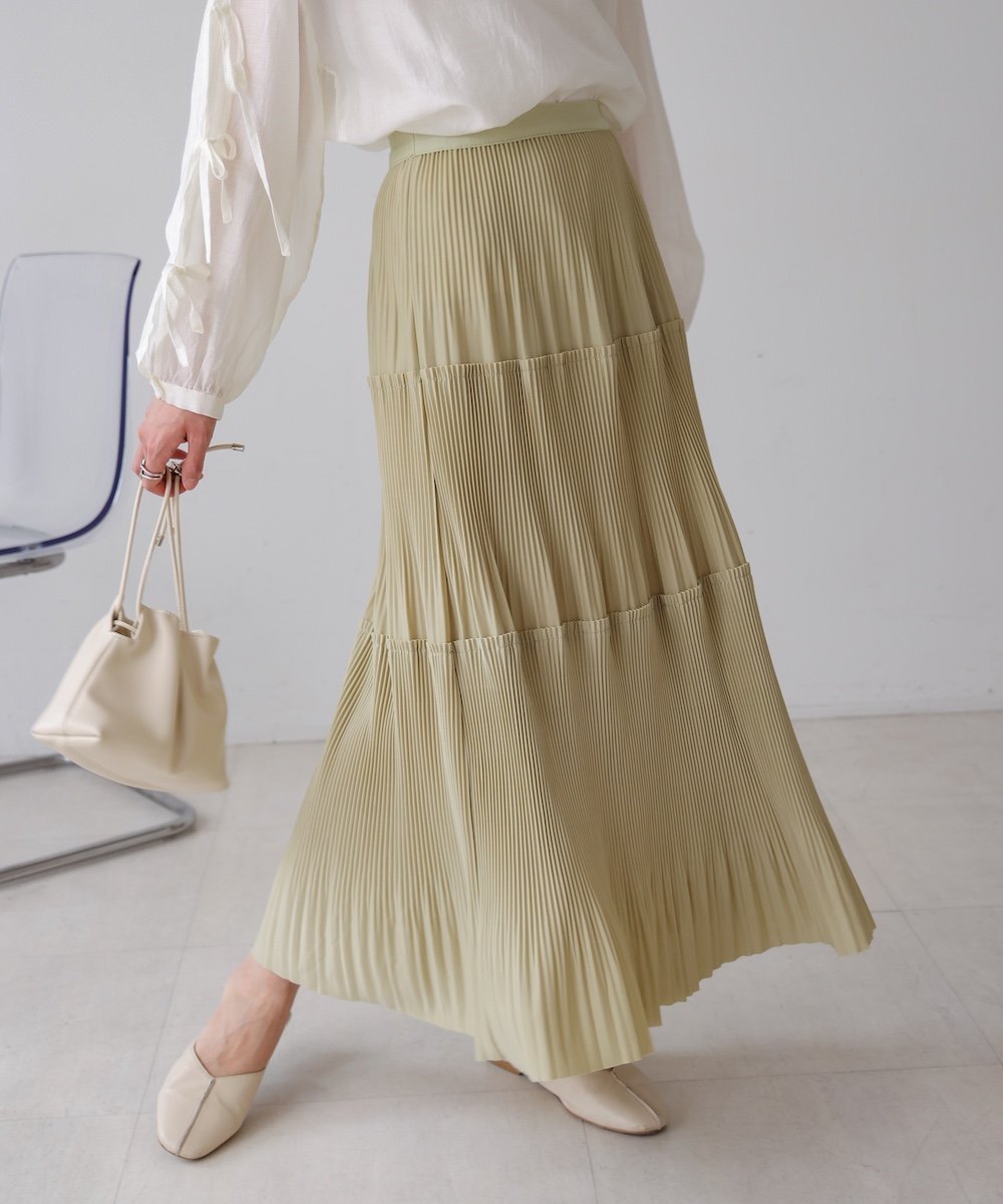 【バブ ブージュルード/Bab Bou Jeloud】のプリーツスカート インテリア・キッズ・メンズ・レディースファッション・服の通販 founy(ファニー) 　ファッション　Fashion　レディースファッション　Ladies' Fashion Online　スカート　Skirt　プリーツスカート　Pleated Skirts　シンプル　Simple　スウェット　Sweat　スニーカー　Sneakers　ティアード　Tiered　パーカー　Hoodie　フェミニン　Feminine　プリーツ　Pleats　L.KHK|ID: prp329100004546896 ipo3291000000032670146