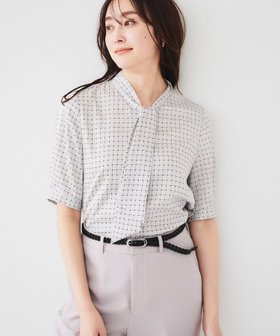 【アンタイトル/UNTITLED】の【通勤/二の腕カバー】ジオメチェック ボウタイブラウス 人気、トレンドファッション・服の通販 founy(ファニー) ファッション Fashion レディースファッション Ladies' Fashion Online トップス・カットソー Tops/Tshirt シャツ/ブラウス Shirts/Blouses おすすめ Recommend インナー Inner ジャケット Jacket スリーブ Sleeve スーツ Suit チェック Check ドレープ Drape モダン Modern 春 Spring ビジネス 仕事 通勤 Business |ID:prp329100004546938