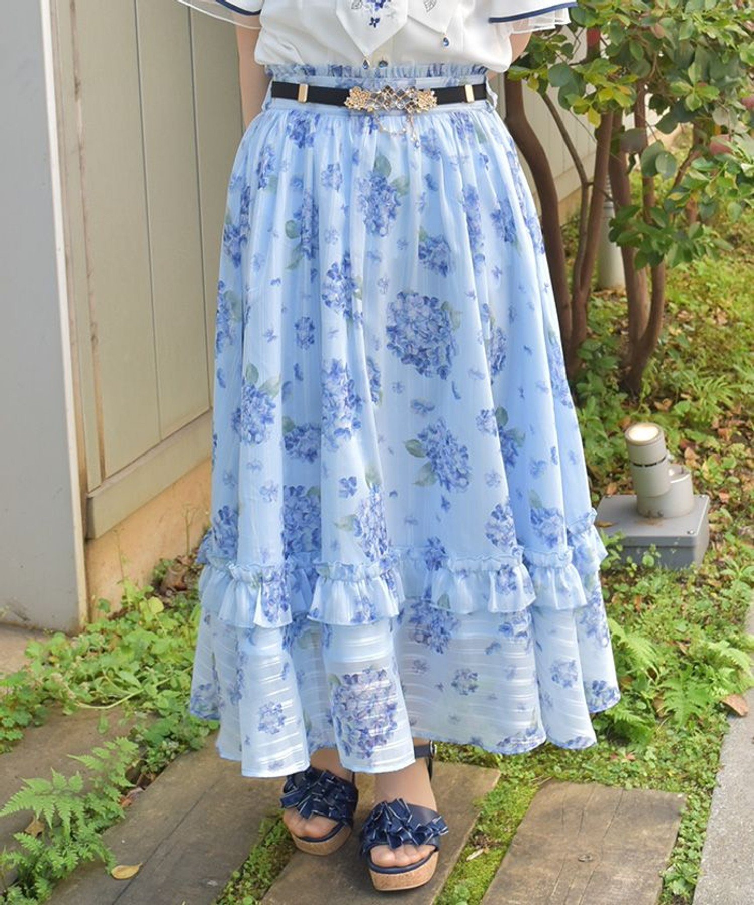 【アクシーズファム/axes femme】の紫陽花柄シアーストライプSK インテリア・キッズ・メンズ・レディースファッション・服の通販 founy(ファニー) 　ファッション　Fashion　レディースファッション　Fashion for Women　スカート　Skirts　おすすめ　Recommended / Our Picks　アクセサリー　Fashion Accessories　ギャザー　Gathered, Ruffled　グラデーション　Gradient, Ombre　ストライプ　Stripe, Striped Pattern　フリル　Frill, Ruffle　プリント　Print, Printed Pattern　モチーフ　Motif, Design Theme　リボン　Ribbon, Bow　ループ　Loop, Loop Knit　切替　Switching, Contrast Panel　夏　Summer　サックス|ID: prp329100004547060 ipo3291000000033219003