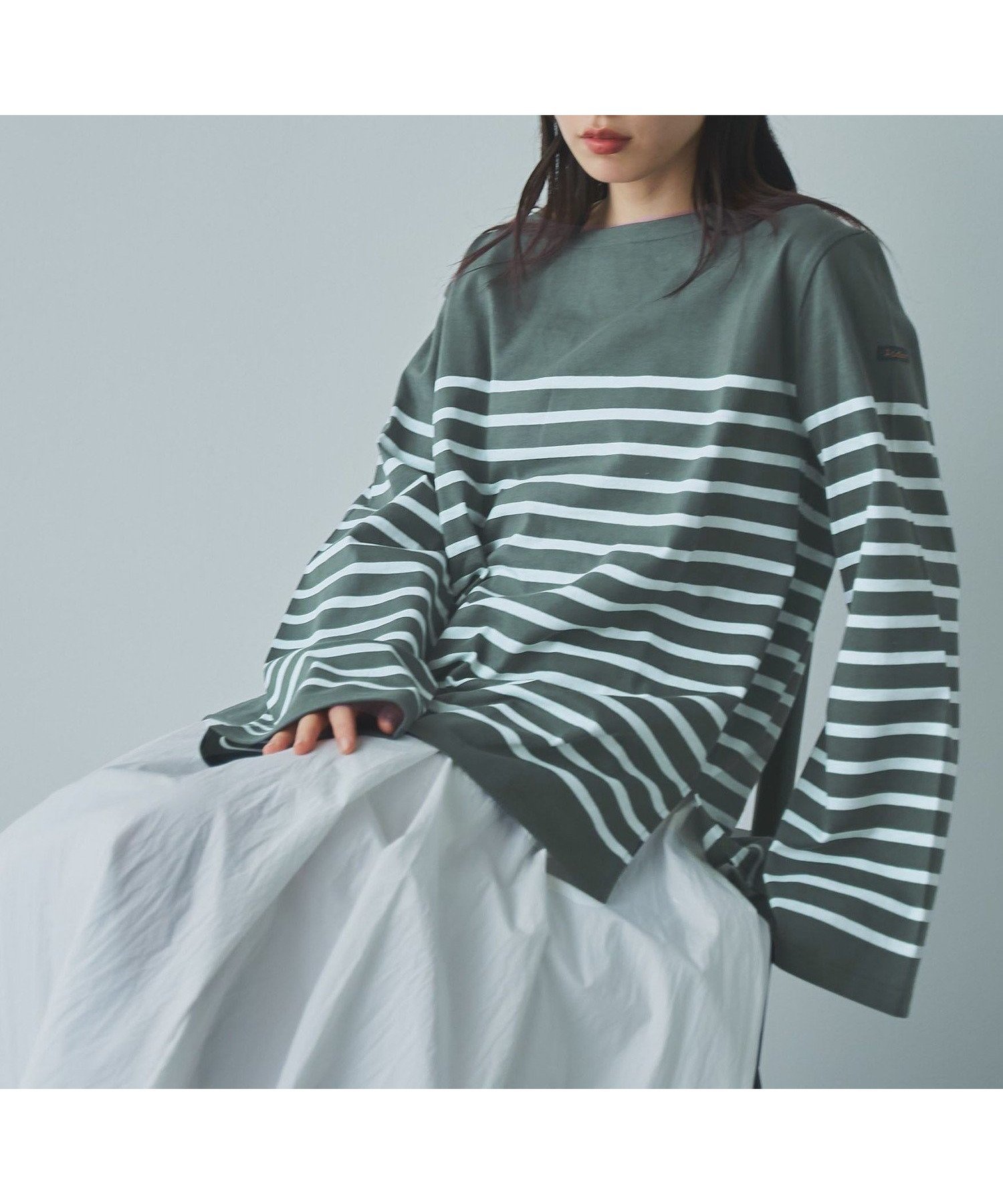 【コーエン/COEN】のLe minor(ルミノア)別注 ボーダーロングスリーブTシャツ 人気、トレンドファッション・服の通販 founy(ファニー) 　ファッション　Fashion　レディースファッション　Fashion for Women　トップス・カットソー　Cut & Sew Tops　シャツ・ブラウス・オフィスカジュアル　Elegant Blouses & Button-Ups　ロングTシャツ・Tシャツ　Longline T-Shirts & Tees　カットソー　Cut and Sewn Top　スタンダード　Standard, Basic　スリット　Slit, Slit Detail　バスク　Basque, Basque Style　フランス　France, French　ベーシック　Basic, Essential　ボーダー　Border, Stripe　別注　Limited Edition, Custom Order　無地　Plain, Solid Color　ヨーク　Yoke, Yoke Design　ルーズ　Loose, Oversized　ワンポイント　One Point, Statement Accent　 other-1|ID: prp329100004547064 ipo3291000000032713744