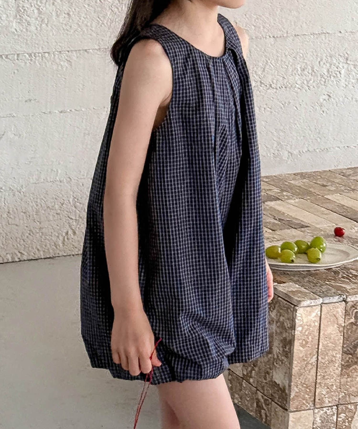 【アイモハ/aimoha / KIDS】の【aimoha-KIDS-】ギャザー入りバルーンオールインワン インテリア・キッズ・メンズ・レディースファッション・服の通販 founy(ファニー) 　ファッション　Fashion　キッズファッション　KIDS　ギャザー　Gather　サマー　Summer　サンダル　Sandals　シンプル　Simple　バルーン　Balloon　ロンパース　Rompers　夏　Summer　定番　Standard　楽ちん　Easy　ネイビー|ID: prp329100004547190 ipo3291000000032132542