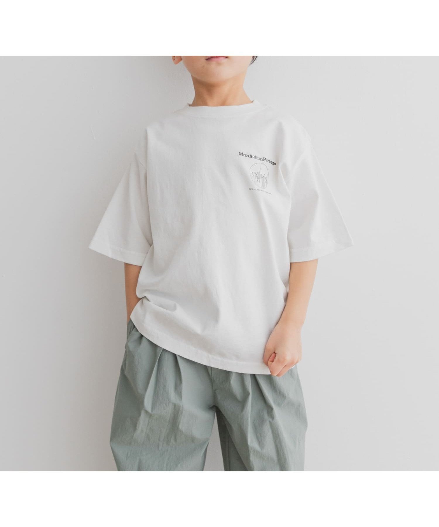 【アーバンリサーチ ドアーズ/URBAN RESEARCH DOORS / KIDS】の『親子リンク/別注』MANHATTAN PORTAGE*DOORS 1ポイントプリントT(KIDS) インテリア・キッズ・メンズ・レディースファッション・服の通販 founy(ファニー) 　ファッション　Fashion　キッズファッション　Fashion for Kids　インナー　Innerwear　コラボ　Collaboration, Collab　シンプル　Simple, Minimal　ニューヨーク　New York, NYC Style　バランス　Balance, Style Balance　プリント　Print, Printed Pattern　別注　Limited Edition, Custom Order　リラックス　Relax, Relaxed Fit　ロング　Long, Long-Length　S/S・春夏　SS, Spring/Summer, Warm Season　夏　Summer　2025年　2025　2025春夏・S/S　Spring/Summer 2025 SS25　OFF|ID: prp329100004547217 ipo3291000000033508094