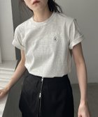 【カプリシューレマージュ/CAPRICIEUX LEMAGE】の【サイズ展開あり】1ポイントTシャツ ライトグレー|ID: prp329100004547258 ipo3291000000033718866