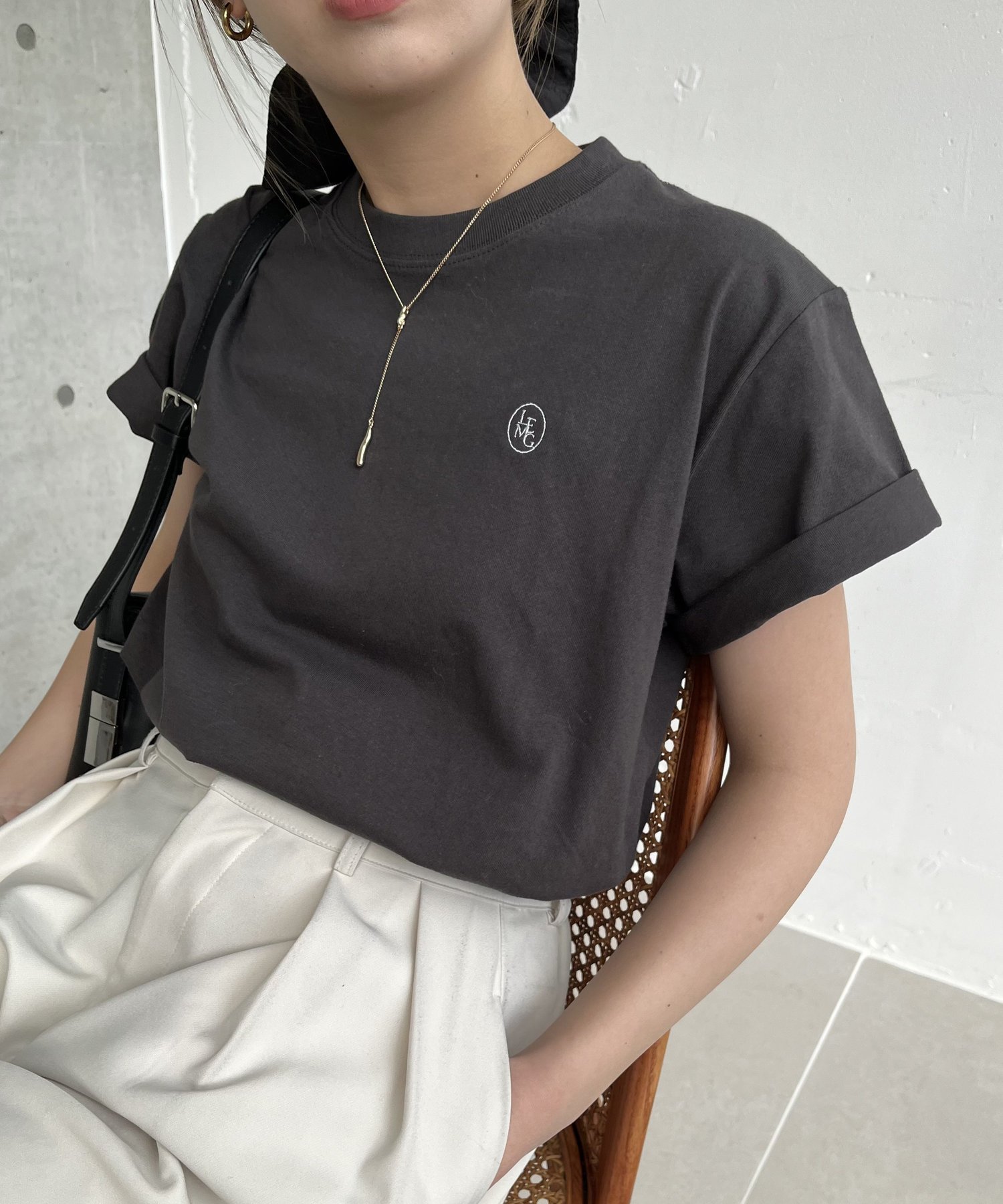 【カプリシューレマージュ/CAPRICIEUX LEMAGE】の【サイズ展開あり】1ポイントTシャツ インテリア・キッズ・メンズ・レディースファッション・服の通販 founy(ファニー) 　ファッション　Fashion　レディースファッション　Fashion for Women　トップス・カットソー　Cut & Sew Tops　シャツ・ブラウス・オフィスカジュアル　Elegant Blouses & Button-Ups　ロングTシャツ・Tシャツ　Longline T-Shirts & Tees　おすすめ　Recommended / Our Picks　インナー　Innerwear　コンパクト　Compact, Small Size　サークル　Circle, Round Design　ジャケット　Jacket, Outerwear　スラックス　Slacks, Dress Pants　セットアップ　Set-Up, Coordinated Outfit　センター　Center, Center Line　バイアス　Bias, Diagonal Cut　ビスチェ　Bustier, Corset Top　プチプライス・低価格　Affordable / Budget Price　マキシ　Maxi, Full Length　人気　Popular, Best Seller　チャコールグレー|ID: prp329100004547258 ipo3291000000033718869