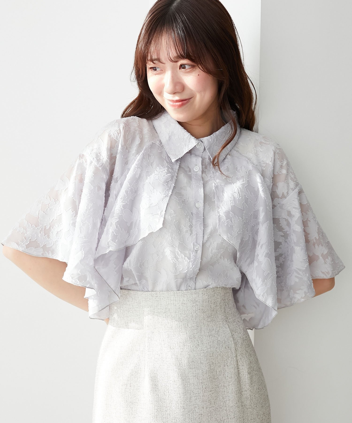 【マジェスティック レゴン/MAJESTIC LEGON】のシアーケープブラウス インテリア・キッズ・メンズ・レディースファッション・服の通販 founy(ファニー) 　ファッション　Fashion　レディースファッション　Ladies' Fashion Online　トップス・カットソー　Tops/Tshirt　シャツ/ブラウス　Shirts/Blouses　エレガント 上品　Elegant　スリーブ　Sleeve　ダウン　Down　トレンド　Trend　フレア　Flare　ミニスカート　Mini Skirt　ロング　Long　再入荷　Restock/Back In Stock/Re Arrival　おすすめ　Recommend　L/グレー柄|ID: prp329100004547614 ipo3291000000032628193