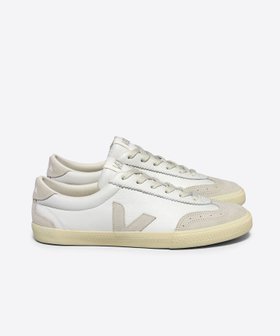 【ヴェジャ/VEJA】のVEJA(ヴェジャ) VOLLEY O.T. LEATHER SNEAKER スニーカー 人気、トレンドファッション・服の通販 founy(ファニー) ファッション Fashion レディースファッション WOMEN オイル Oil コレクション Collection コーティング Coating シューズ Shoes シルバー Silver スエード Suede スニーカー Sneakers フランス France ライニング Lining ラバー Rubber |ID:prp329100004547633