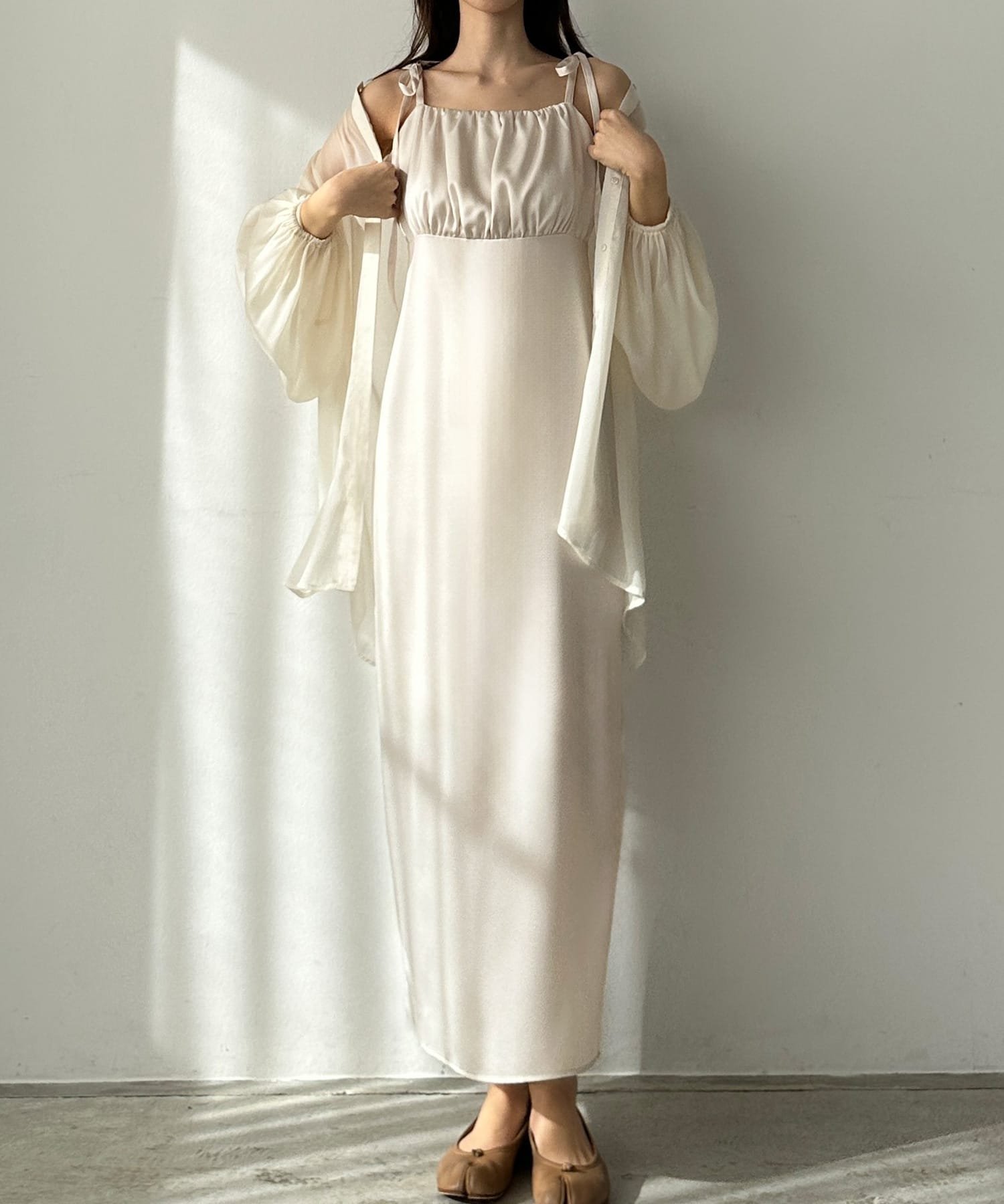 【ジュノア/JUNOAH】のLouere Iラインワンピース インテリア・キッズ・メンズ・レディースファッション・服の通販 founy(ファニー) 　ファッション　Fashion　レディースファッション　Ladies' Fashion Online　ワンピース　Dress　アイボリー|ID: prp329100004547946 ipo3291000000032532255