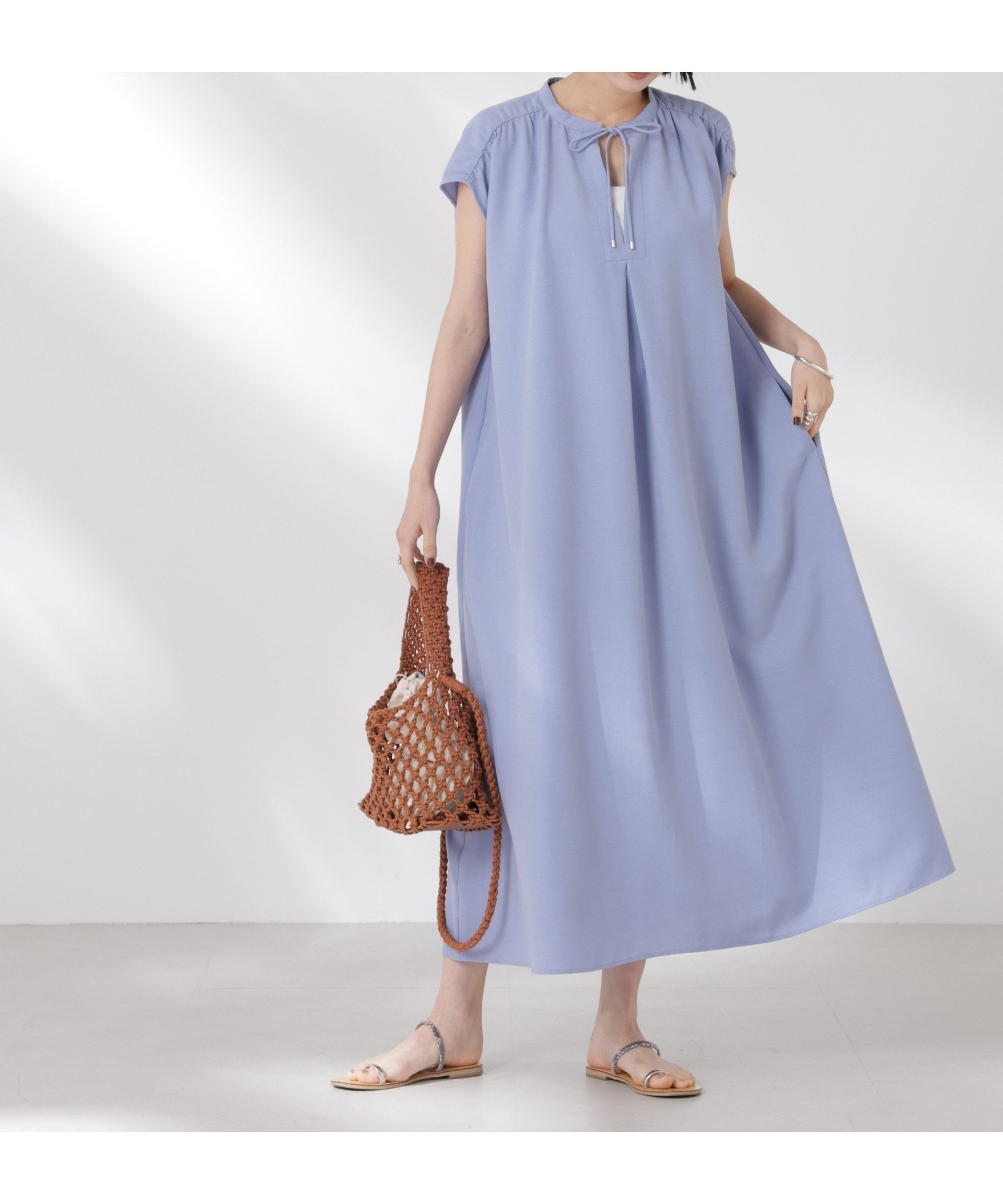 【ナノ ユニバース/nano universe】のギャザーショルダーフレアワンピース 人気、トレンドファッション・服の通販 founy(ファニー) 　ファッション　Fashion　レディースファッション　Fashion for Women　ワンピース　Dresses　ギャザー　Gathered, Ruffled　デニム　Denim, Jeans Material　フレア　Flare, Flared　ベーシック　Basic, Essential　マキシ　Maxi, Full Length　リネン　Linen, Linen Fabric　ワイド　Wide, Wide Fit　おすすめ　Recommended / Our Picks　夏　Summer　エレガント 上品　Elegant　2025年　2025　2025春夏・S/S　Spring/Summer 2025 SS25　 other-1|ID: prp329100004547954 ipo3291000000032750118
