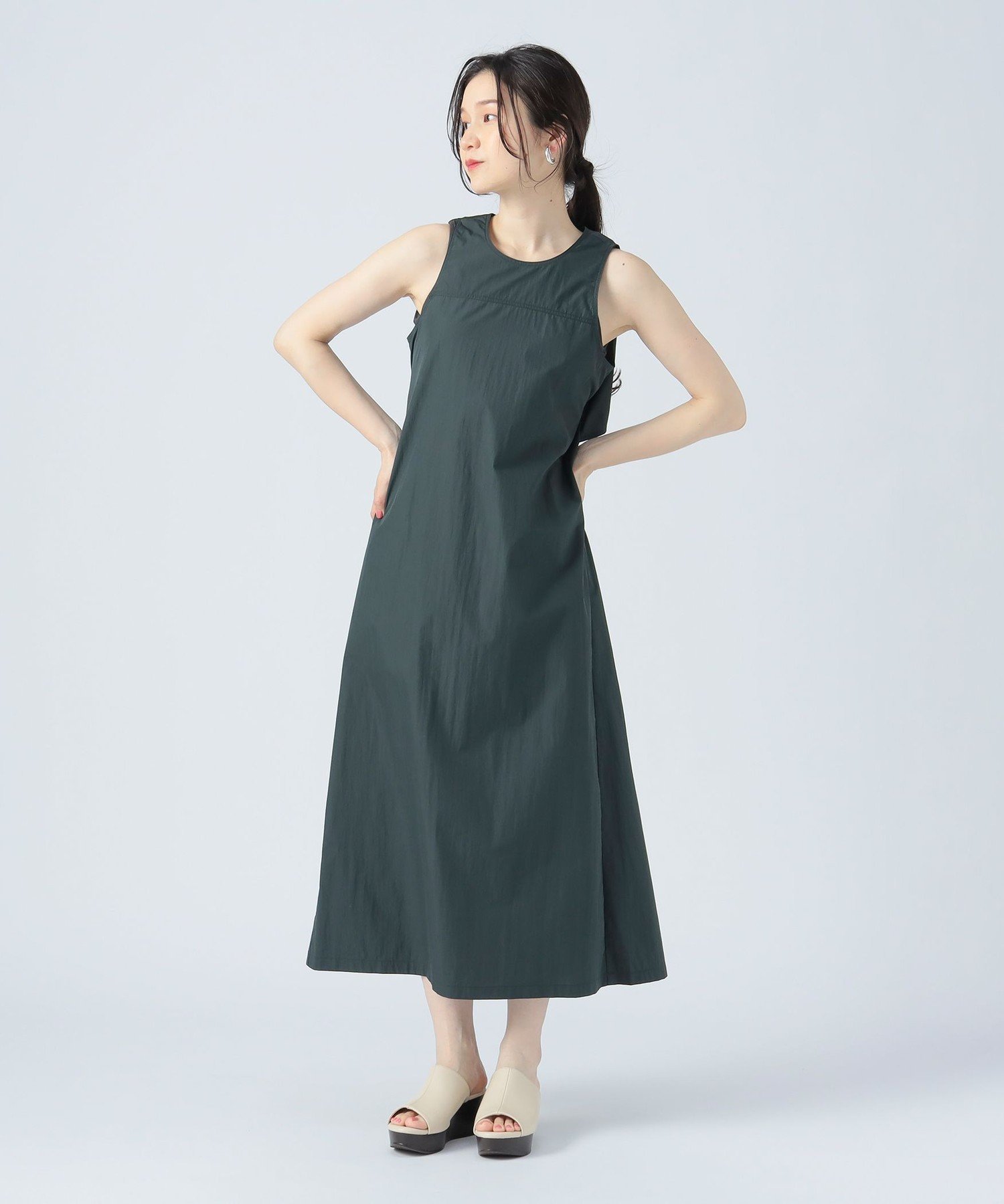 【ビームス ハート/BEAMS HEART】のアメスリ バックシャン ワンピース インテリア・キッズ・メンズ・レディースファッション・服の通販 founy(ファニー) 　ファッション　Fashion　レディースファッション　WOMEN　ワンピース　Dress　おすすめ　Recommend　アメリカン　American　インナー　Inner　カーディガン　Cardigan　キャップ　Cap　サンダル　Sandals　スリーブ　Sleeve　ドローコード　Draw Cord　バランス　Balance　CHARCOAL|ID: prp329100004547966 ipo3291000000032140100