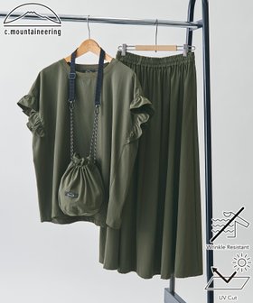 【コーエン/COEN】の【C.mt】ポーチ付きフリルTEE スカート(セットアップ) 人気、トレンドファッション・服の通販 founy(ファニー) ファッション Fashion レディースファッション Fashion for Women セットアップ Matching Sets スカート・ミニ/ミディ/マキシ Skirts / Mini, Midi & Maxi Skirts ポーチ&ミニバッグ Pouches & Mini Bags 巾着 Drawstring Bag, Kinchaku ショルダー Shoulder, Shoulder Strap シンプル Simple, Minimal セットアップ Set-Up, Coordinated Outfit 定番 Standard, Basic Item フェミニン Feminine, Girly フリル Frill, Ruffle ポーチ Pouch, Small Case 2024年 2024 2024春夏・S/S Spring/Summer 2024 SS24 旅行 Travel |ID:prp329100004548064