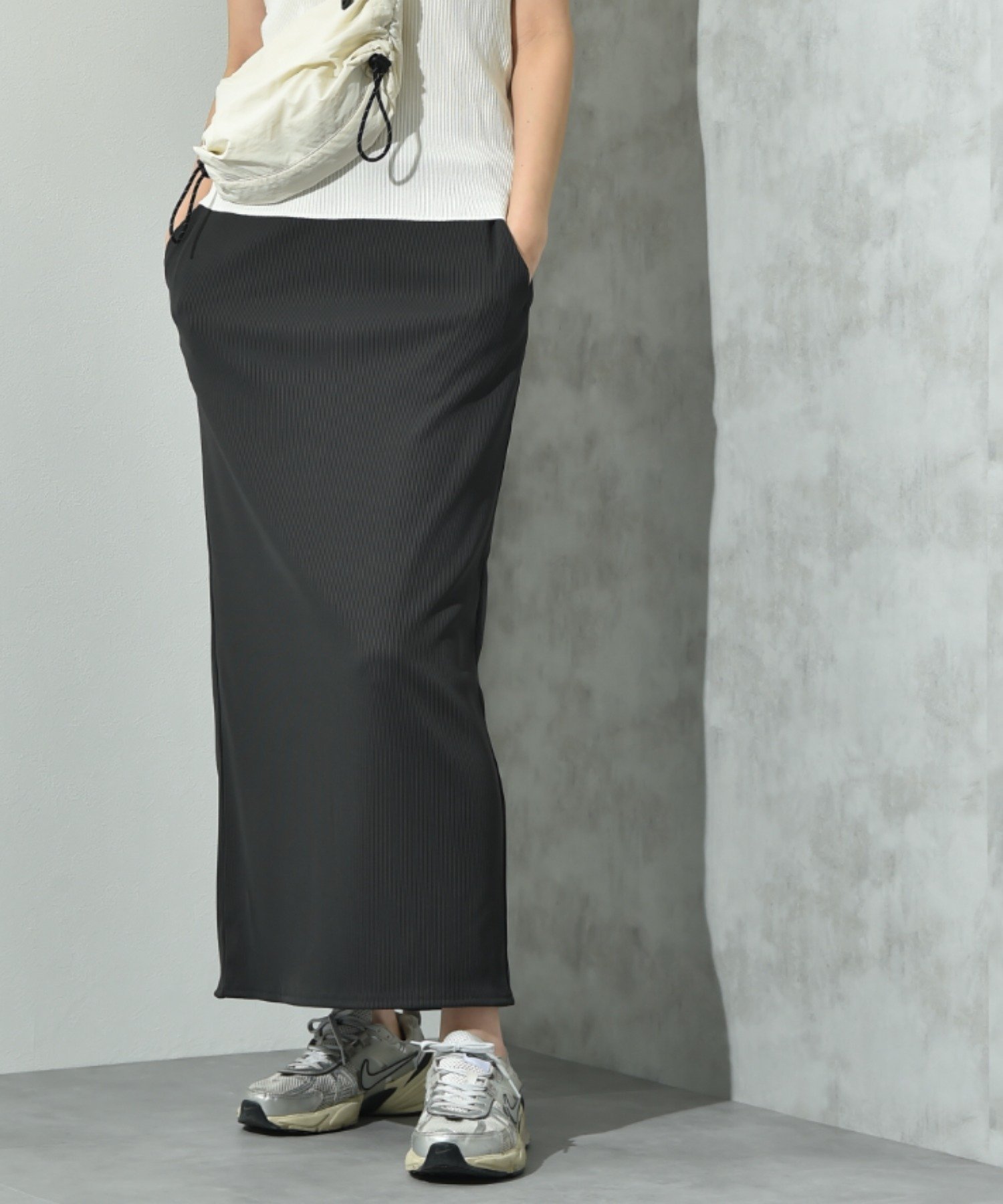 【インタープラネット/INTERPLANET】のリブナロースカート インテリア・キッズ・メンズ・レディースファッション・服の通販 founy(ファニー) 　ファッション　Fashion　レディースファッション　Ladies' Fashion Online　スカート　Skirt　シンプル　Simple　ストレッチ　Stretch　スリット　Slit　定番　Standard　人気　Popularity　バランス　Balance　ベーシック　Basic　ポケット　Pocket　ブラック|ID: prp329100004548208 ipo3291000000032606269