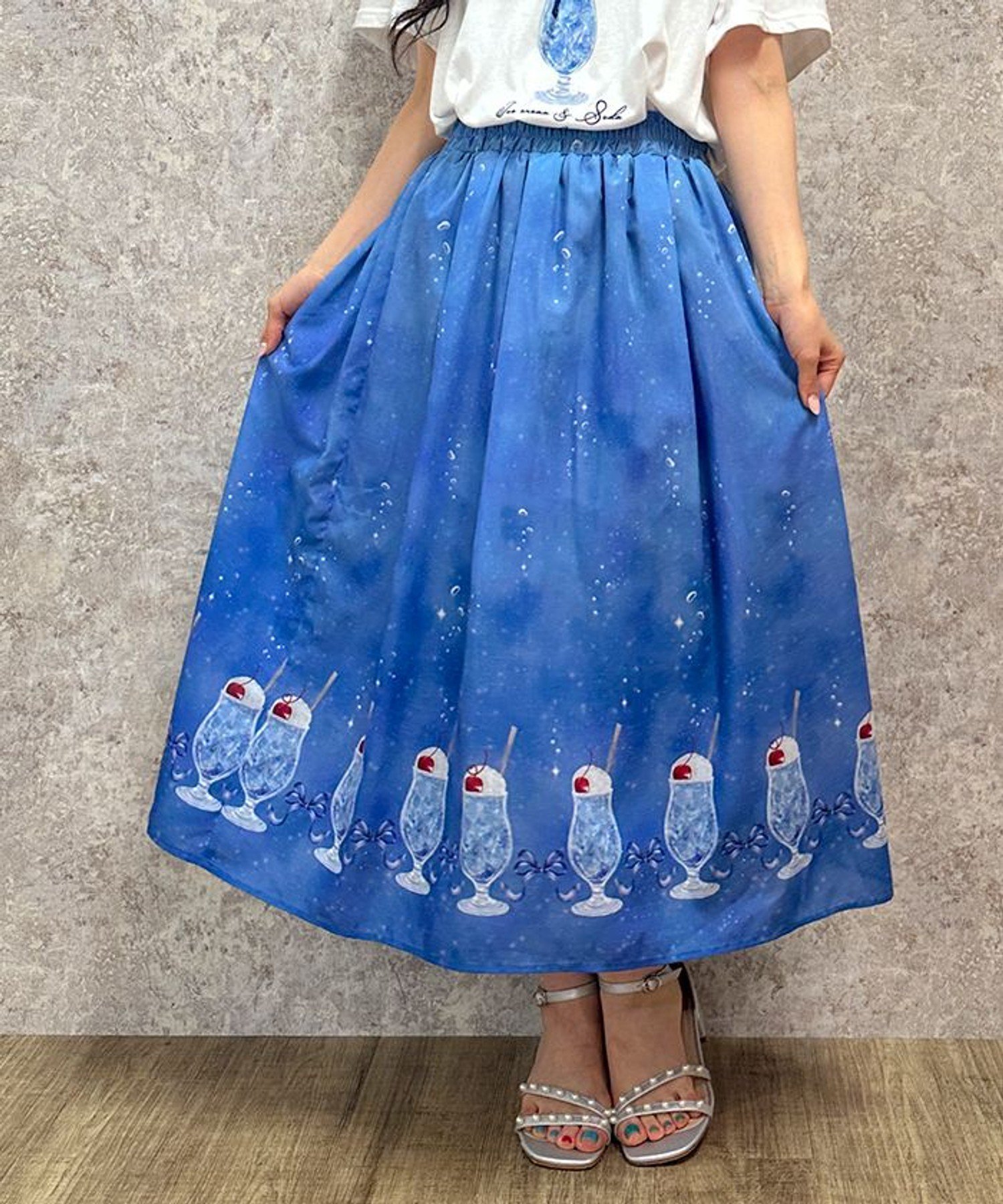 【アクシーズファム/axes femme】のクリームソーダ柄スカート インテリア・キッズ・メンズ・レディースファッション・服の通販 founy(ファニー) 　ファッション　Fashion　レディースファッション　WOMEN　スカート　Skirt　おすすめ　Recommend　プリント　Print　モチーフ　Motif　紺|ID: prp329100004548245 ipo3291000000032291348