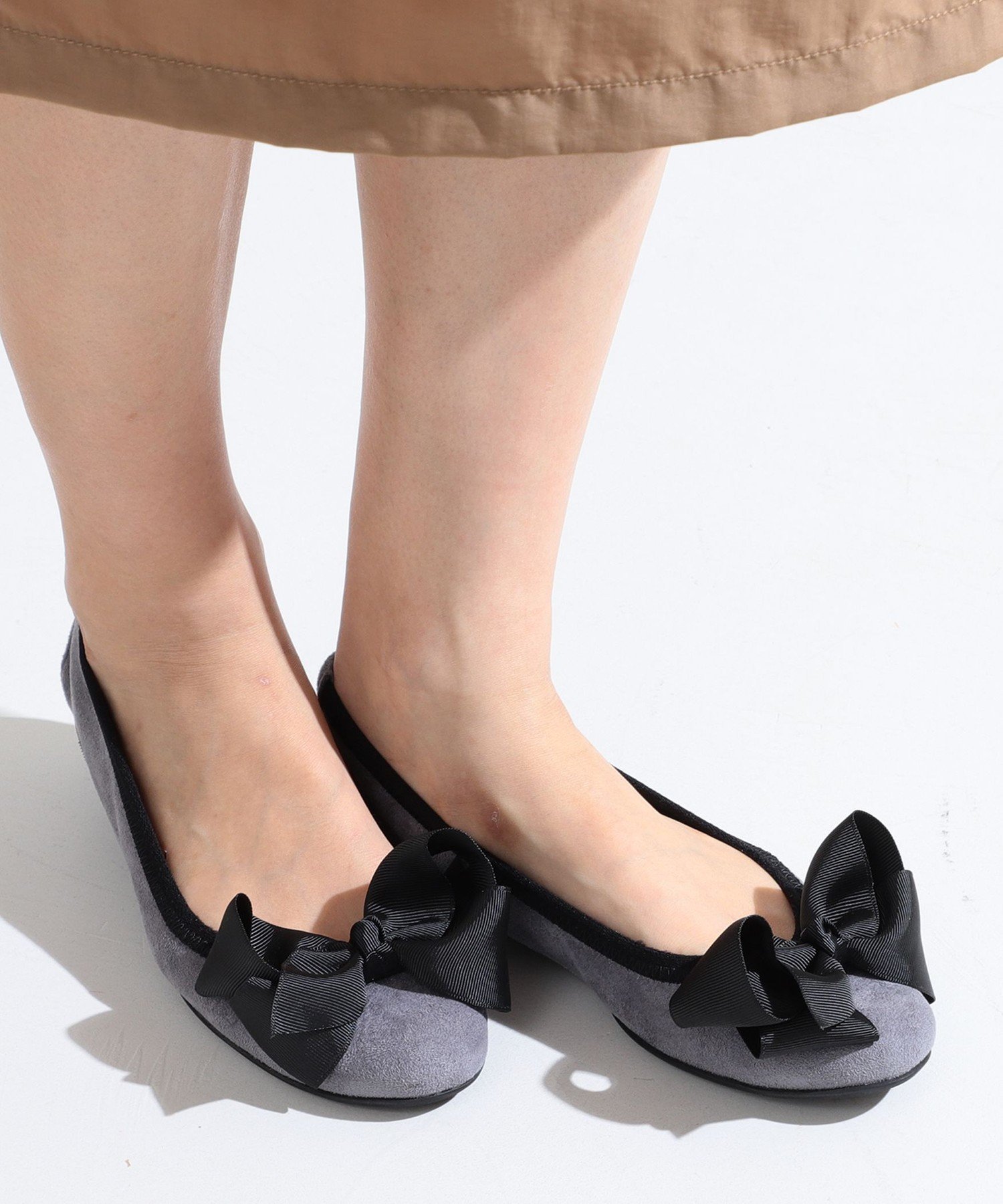 【ビームス ウイメン/BEAMS】の【再入荷/ロングセラー】SEPTEMBER MOON / リボン バレエシューズ インテリア・キッズ・メンズ・レディースファッション・服の通販 founy(ファニー) 　ファッション　Fashion　レディースファッション　Fashion for Women　シューズ　Shoes, Footwear　バレエ　Ballet, Ballet Style　フェミニン　Feminine, Girly　リボン　Ribbon, Bow　再入荷　Restock / Back in Stock　GREY|ID: prp329100004548259 ipo3291000000033709360