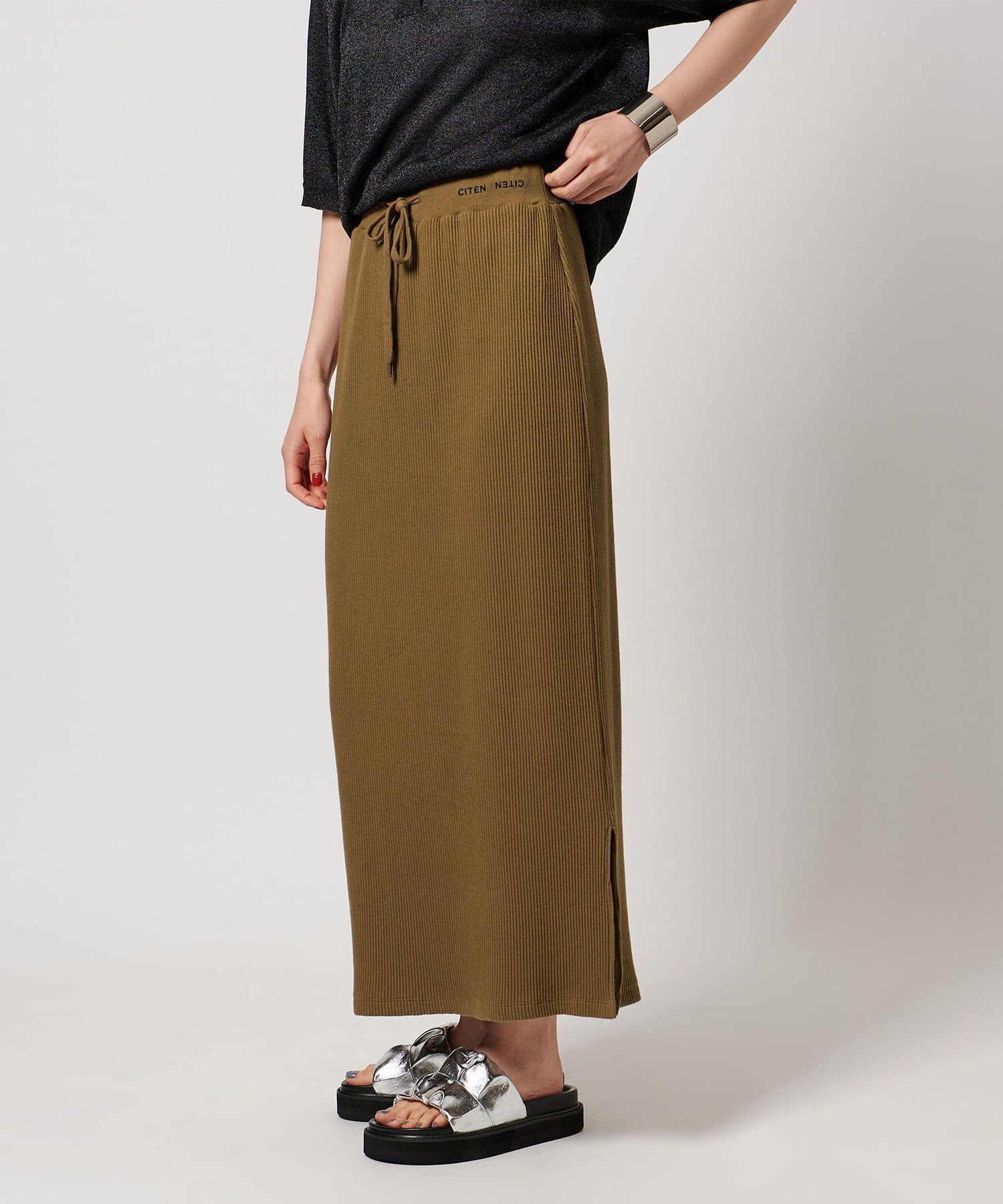 【その他のブランド/Other】のCITEN リブナロースカート インテリア・キッズ・メンズ・レディースファッション・服の通販 founy(ファニー) 　ファッション　Fashion　レディースファッション　Fashion for Women　スカート　Skirts　カットソー　Cut and Sewn Top　シューズ　Shoes, Footwear　シンプル　Simple, Minimal　スウェット / スエット　Sweatshirt, Sweatwear　ストラップサンダル　Strappy Sandals, Strap Sandals　スニーカー　Sneakers, Trainers　スリット　Slit, Slit Detail　定番　Standard, Basic Item　バレエ　Ballet, Ballet Style　フィット　Fit, Slim Fit　A/W・秋冬　Autumn/Winter　おすすめ　Recommended / Our Picks　MD.BROWN|ID: prp329100004548293 ipo3291000000033052292