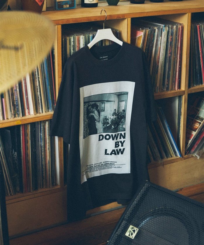 【ボンジュールレコード/bonjour records】のJIM JARMUSCH/ジム・ジャームッシュ for bonjour records Exclusive 「Down By Law」 S/S Tee インテリア・キッズ・メンズ・レディースファッション・服の通販 founy(ファニー) https://founy.com/ ファッション Fashion レディースファッション Fashion for Women ダウン Down, Puffer ニューヨーク New York, NYC Style S/S・春夏 SS, Spring/Summer, Warm Season 夏 Summer 卒業式 Graduation Ceremony |ID: prp329100004548417 ipo3291000000033543651