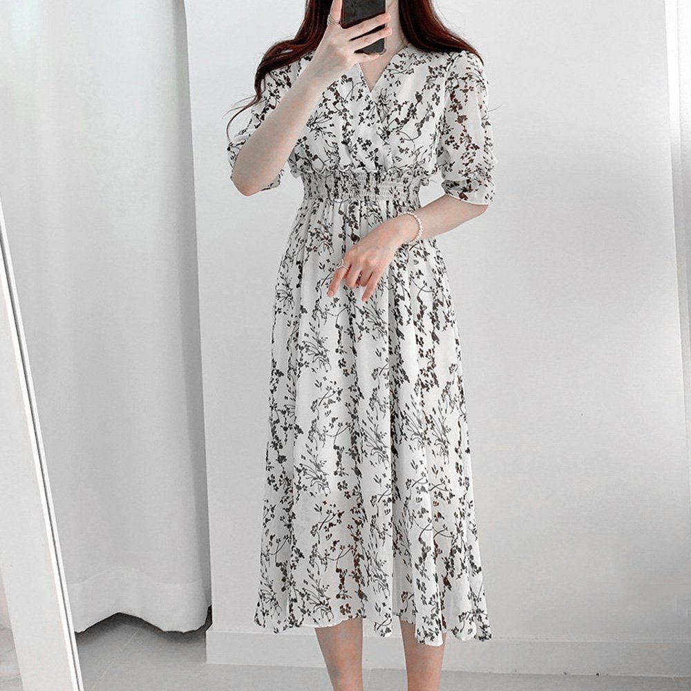 【ミニミニストア/miniministore】の花柄 フレアワンピース春夏カシュクール風 人気、トレンドファッション・服の通販 founy(ファニー) 　ファッション　Fashion　レディースファッション　WOMEN　ワンピース　Dress　カシュクール　Cachecoeur　シャーリング　Shirring　フェミニン　Feminine　フレア　Flare　エレガント 上品　Elegant　半袖　Short Sleeve　夏　Summer　旅行　Travel　春　Spring　S/S・春夏　Ss・Spring/Summer　 other-1|ID: prp329100004548449 ipo3291000000032143868