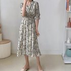 【ミニミニストア/miniministore】の花柄 フレアワンピース春夏カシュクール風 人気、トレンドファッション・服の通販 founy(ファニー) ファッション Fashion レディースファッション WOMEN ワンピース Dress カシュクール Cachecoeur シャーリング Shirring フェミニン Feminine フレア Flare エレガント 上品 Elegant 半袖 Short Sleeve 夏 Summer 旅行 Travel 春 Spring S/S・春夏 Ss・Spring/Summer thumbnail アイボリー|ID: prp329100004548449 ipo3291000000032143874
