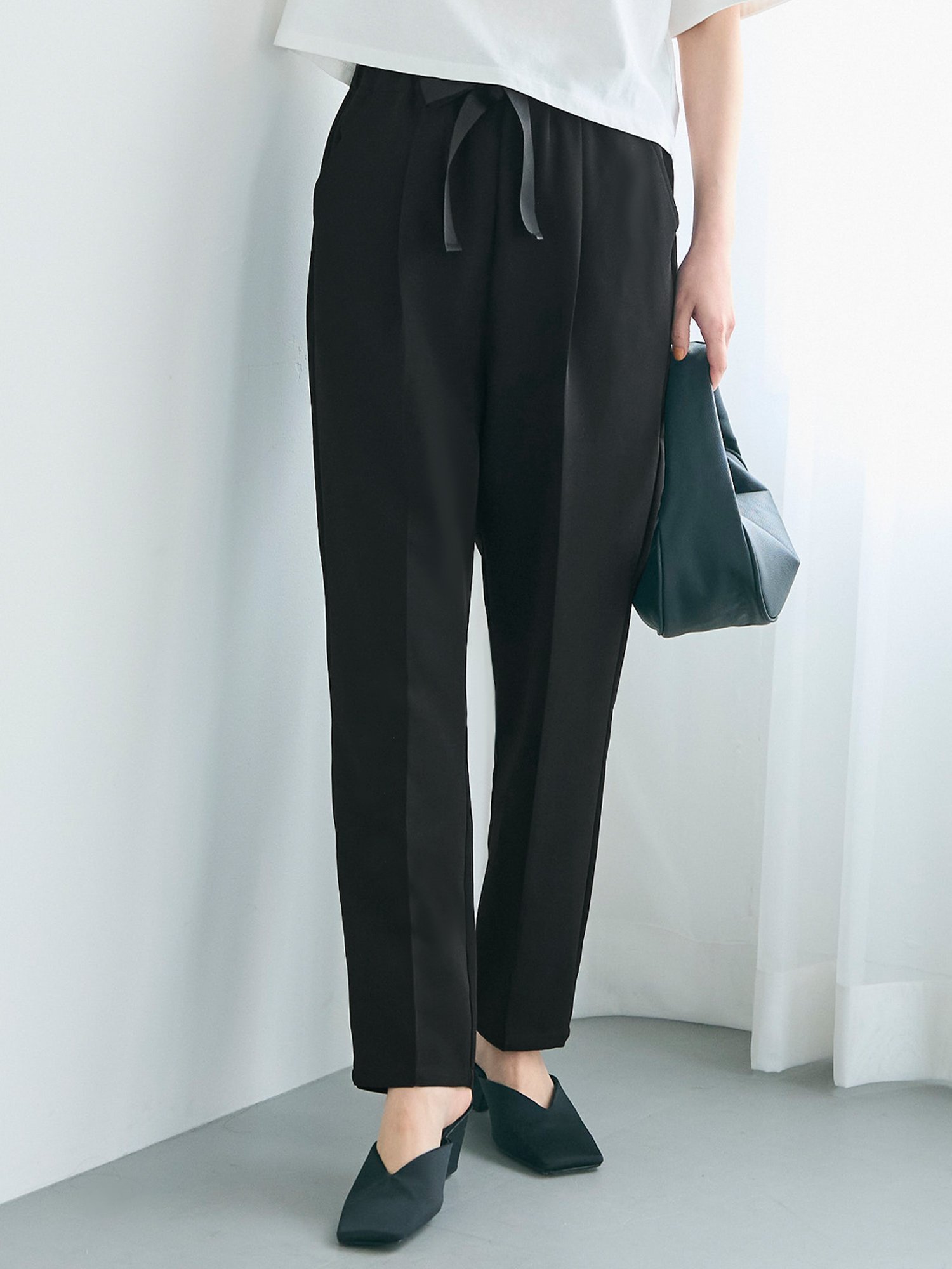 【コカ/COCA】のリボン付きテーパードパンツ インテリア・キッズ・メンズ・レディースファッション・服の通販 founy(ファニー) 　ファッション　Fashion　レディースファッション　Ladies' Fashion Online　パンツ　Pants　ポケット　Pocket　リボン　Ribbon　Black|ID: prp329100004548579 ipo3291000000032611476