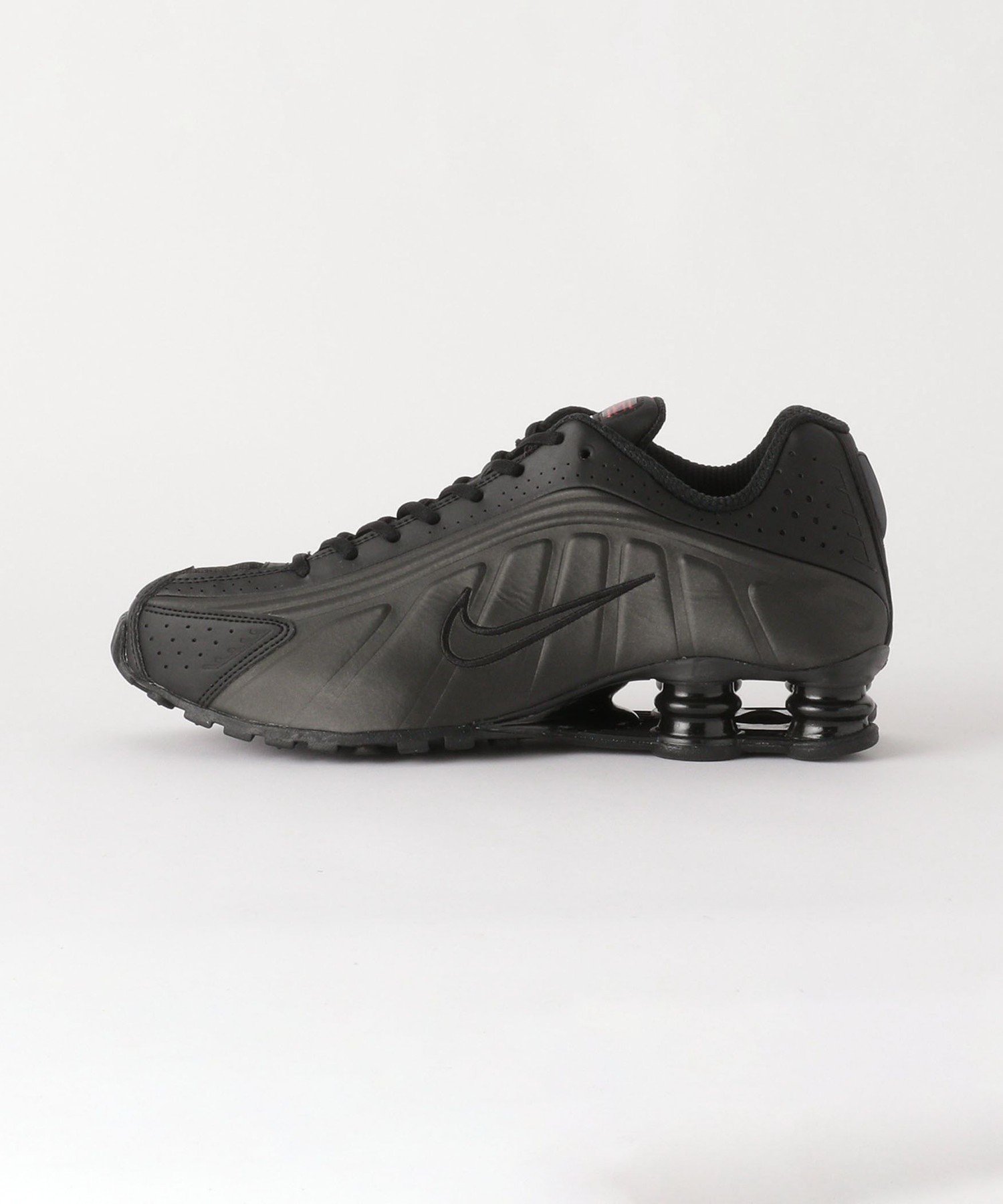 【ビューティ&ユース ユナイテッドアローズ/BEAUTY&YOUTH / UNITED ARROWS / MEN】のNIKE SHOX R4/スニーカー インテリア・キッズ・メンズ・レディースファッション・服の通販 founy(ファニー) 　ファッション　Fashion　メンズファッション　MEN　シューズ・靴　Shoes/Men　スニーカー　Sneakers　シューズ　Shoes　スニーカー　Sneakers　スポーツ　Sports　リメイク　Remake　BLACK|ID: prp329100004548618 ipo3291000000032307828