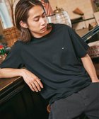 【トミーヒルフィガー/TOMMY HILFIGER】の【オンライン限定】トミーヒルフィガー ワンポイントロゴクルーネックオーバーサイズTシャツ ブラック083|ID: prp329100004548874 ipo3291000000033795938