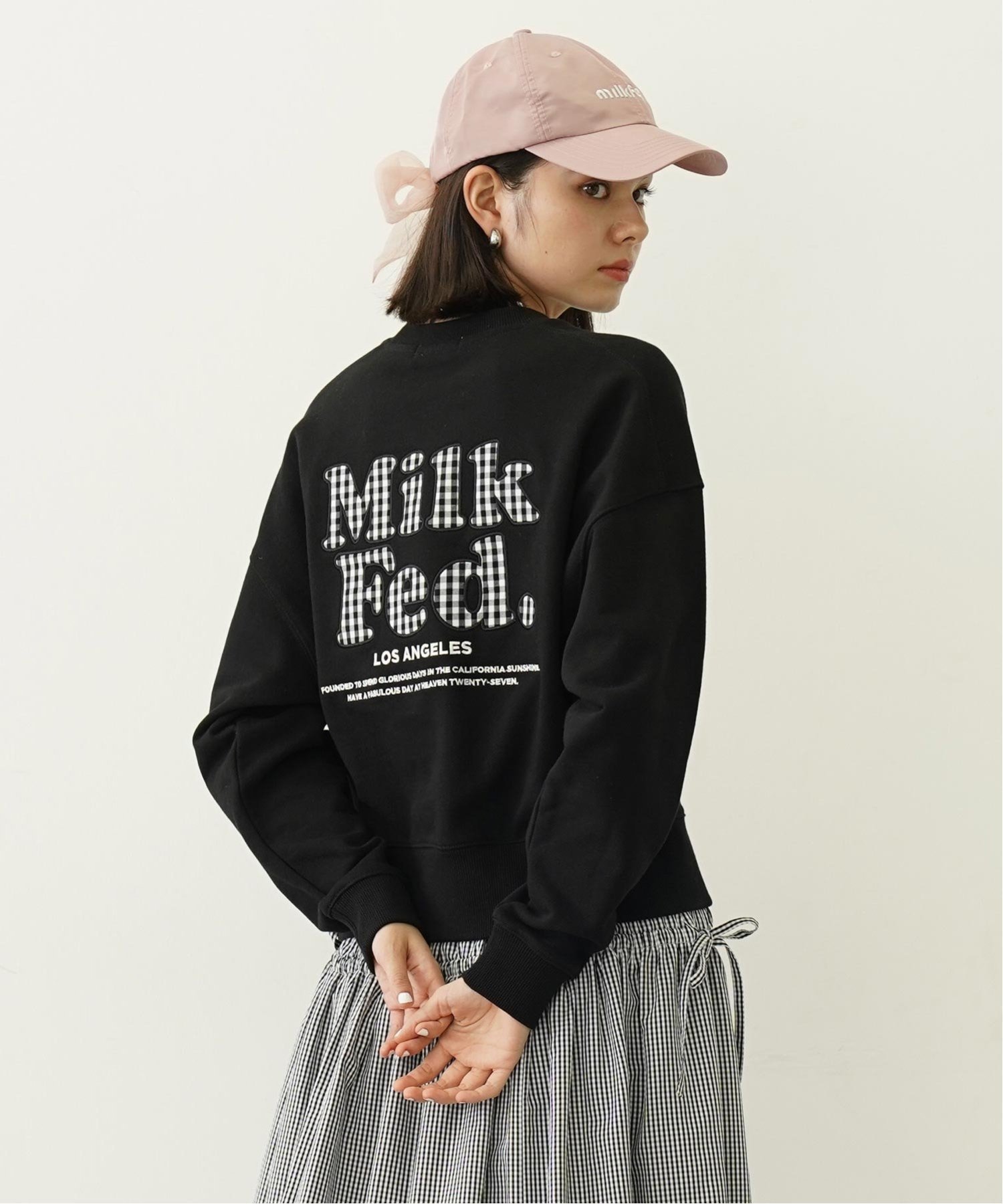 【ミルクフェド/MILKFED.】のGINGHAM LOGO SHORT SWEAT TOP MILKFED. 人気、トレンドファッション・服の通販 founy(ファニー) 　ファッション　Fashion　レディースファッション　Fashion for Women　トップス・カットソー　Cut & Sew Tops　レディースパーカー・カジュアルフーディー　Casual Hoodies & Sweatshirts　スウェット・クルーネックトップス　Sweatshirts & Crewnecks / Relaxed Fit Sweat Tops　コンパクト　Compact, Small Size　スウェット / スエット　Sweatshirt, Sweatwear　タイトスカート　Pencil Skirt, Tight Skirt　チェック　Check, Plaid, Tartan　ロング　Long, Long-Length　 other-1|ID: prp329100004549095 ipo3291000000033547238