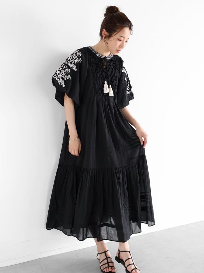【ヴァン/Vin】のフラワー刺繍コットンティアードワンピース インテリア・キッズ・メンズ・レディースファッション・服の通販 founy(ファニー) https://founy.com/ ファッション Fashion レディースファッション Fashion for Women ワンピース Dresses インド Indian Textile フェミニン Feminine, Girly フラワー Flower, Floral 夏 Summer 春 Spring S/S・春夏 SS, Spring/Summer, Warm Season |ID: prp329100004549526 ipo3291000000032666130