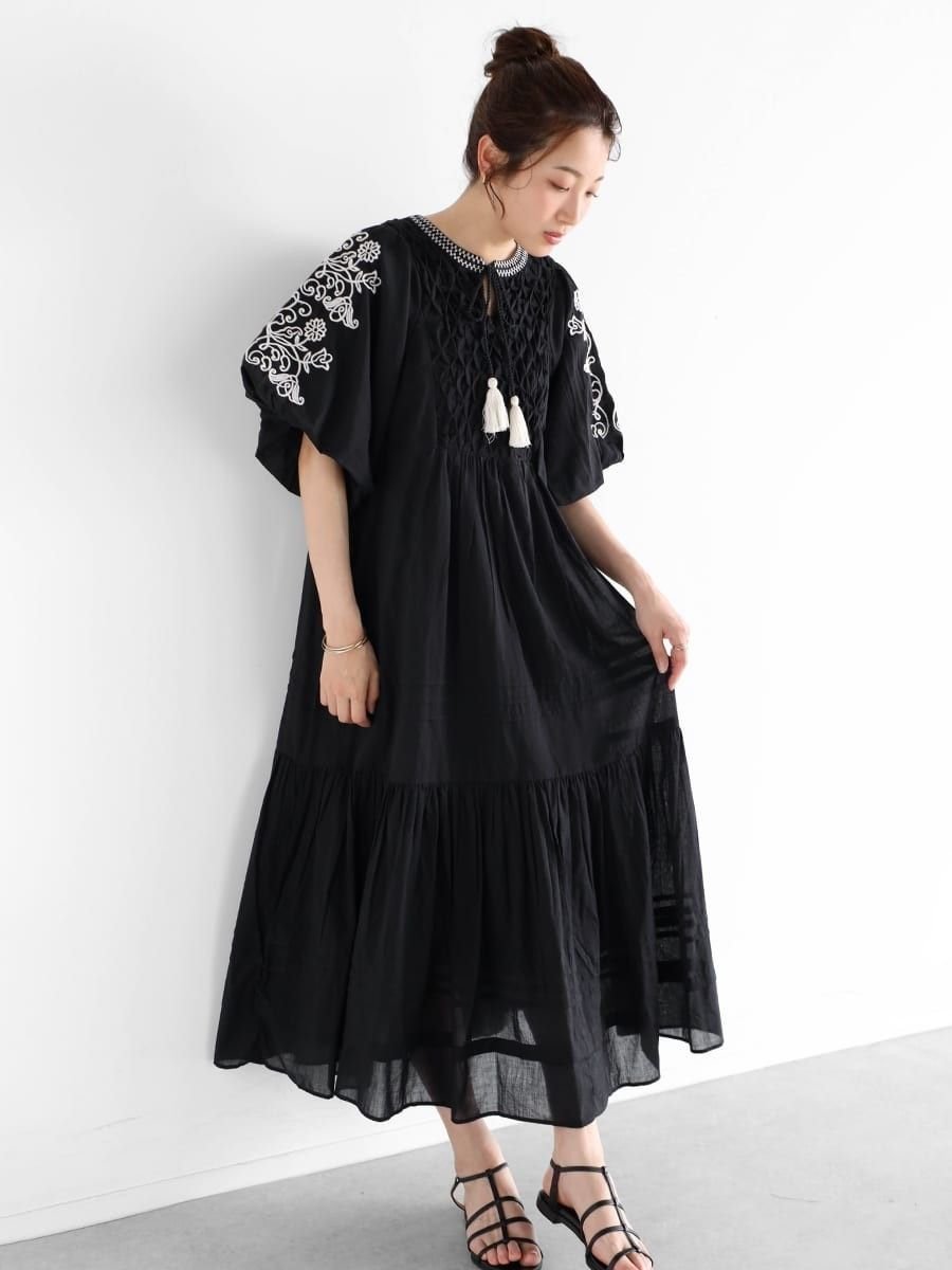 【ヴァン/Vin】のフラワー刺繍コットンティアードワンピース インテリア・キッズ・メンズ・レディースファッション・服の通販 founy(ファニー) 　ファッション　Fashion　レディースファッション　Fashion for Women　ワンピース　Dresses　インド　Indian Textile　フェミニン　Feminine, Girly　フラワー　Flower, Floral　夏　Summer　春　Spring　S/S・春夏　SS, Spring/Summer, Warm Season　ブラック|ID: prp329100004549526 ipo3291000000032666131