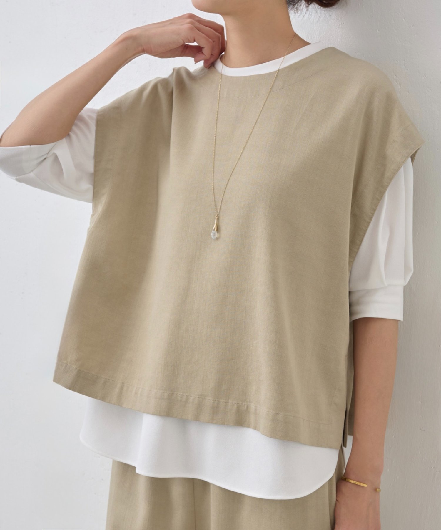 【その他のブランド/Other】のショートベスト インテリア・キッズ・メンズ・レディースファッション・服の通販 founy(ファニー) 　ファッション　Fashion　レディースファッション　Ladies' Fashion Online　アウター　Coat Outerwear　トップス・カットソー　Tops/Tshirt　ベスト/ジレ　Gilets/Vests　ショート　Short　セットアップ　Set Up　タンク　Tank　ドレープ　Drape　ベスト　Vest　半袖　Short Sleeve　羽織　Haori　おすすめ　Recommend　ベージュ|ID: prp329100004549620 ipo3291000000032666385