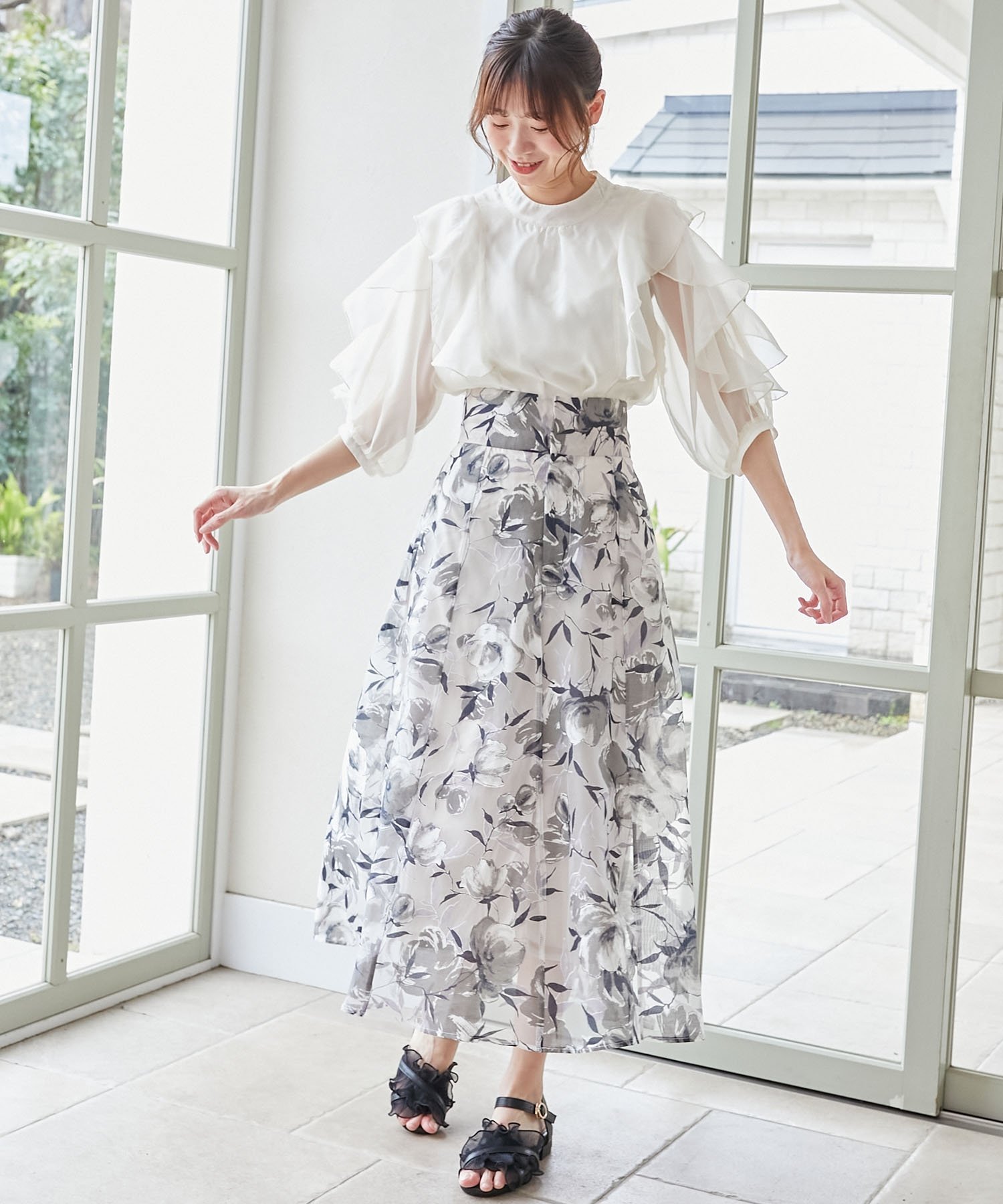 【マジェスティック レゴン/MAJESTIC LEGON】のバックレースアップフレアスカート インテリア・キッズ・メンズ・レディースファッション・服の通販 founy(ファニー) 　ファッション　Fashion　レディースファッション　Ladies' Fashion Online　スカート　Skirt　Aライン/フレアスカート　Flared A-Line Skirts　シアー　Sheer　フレア　Flare　ロング　Long　定番　Standard　グレー柄|ID: prp329100004549683 ipo3291000000032679075