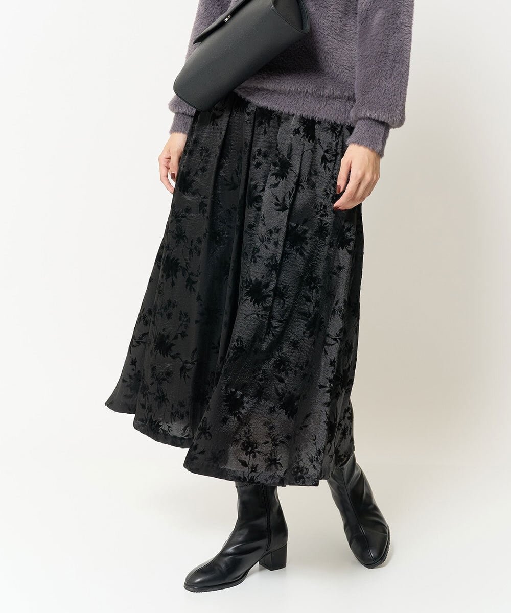 【アー ヴェー ヴェー/a.v.v】の【洗える】オーガンジーフロッキー花柄スカート 人気、トレンドファッション・服の通販 founy(ファニー) 　ファッション　Fashion　レディースファッション　WOMEN　スカート　Skirt　おすすめ　Recommend　オーガンジー　Organdy　コンパクト　Compact　パイピング　Piping　フレア　Flare　モノトーン　Monotone　エレガント 上品　Elegant　再入荷　Restock/Back In Stock/Re Arrival　洗える　Washable　ビジネス 仕事 通勤　Business　 other-1|ID: prp329100004549724 ipo3291000000032154304
