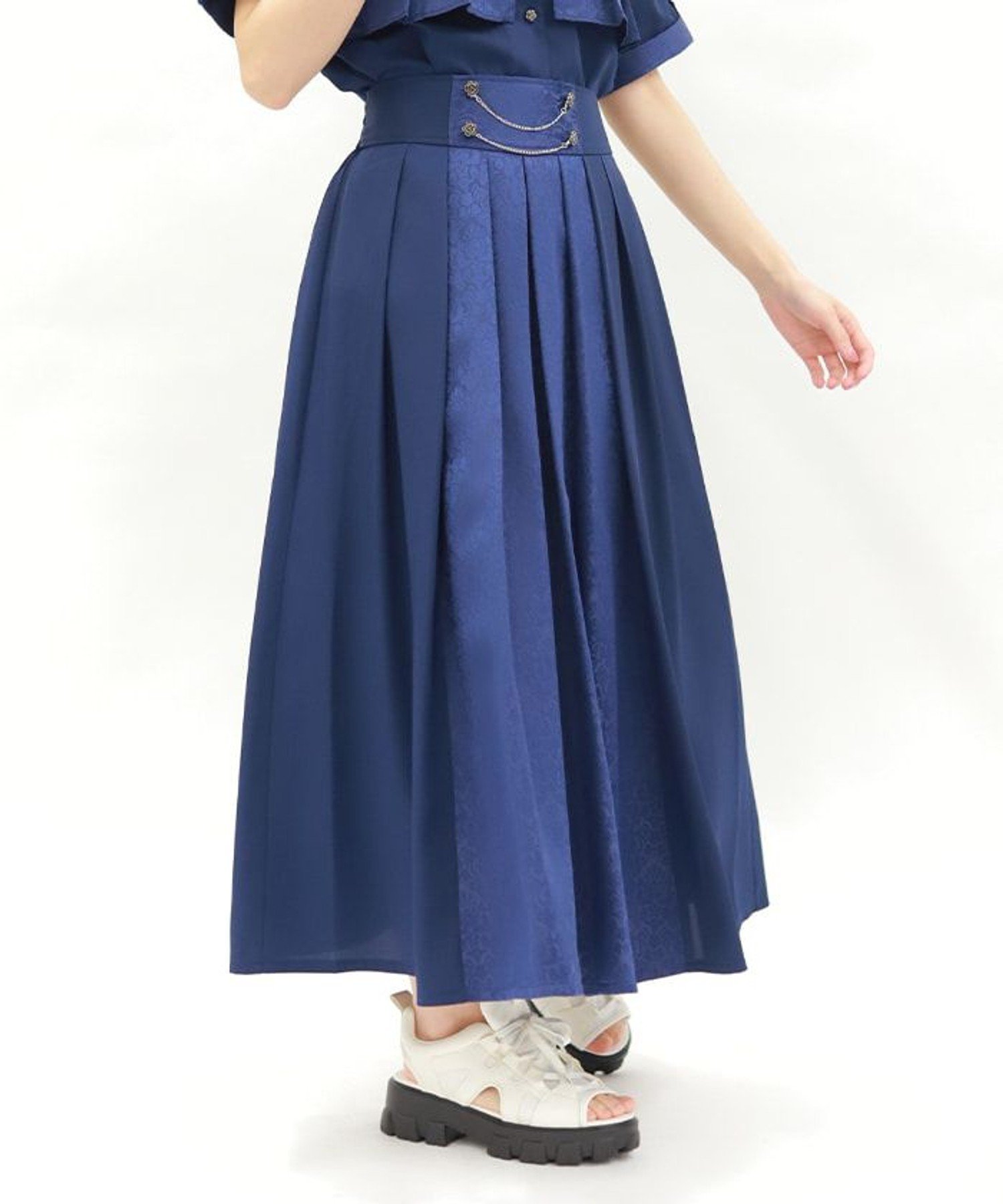 【アクシーズファム/axes femme】のジャカード*プリーツスカート インテリア・キッズ・メンズ・レディースファッション・服の通販 founy(ファニー) 　ファッション　Fashion　レディースファッション　Ladies' Fashion Online　スカート　Skirt　プリーツスカート　Pleated Skirts　おすすめ　Recommend　エレガント 上品　Elegant　ジャカード　Jacquard　チェーン　Chain　フィット　Fit　プリーツ　Pleats　ローズ　Rose　紺|ID: prp329100004549746 ipo3291000000032589140
