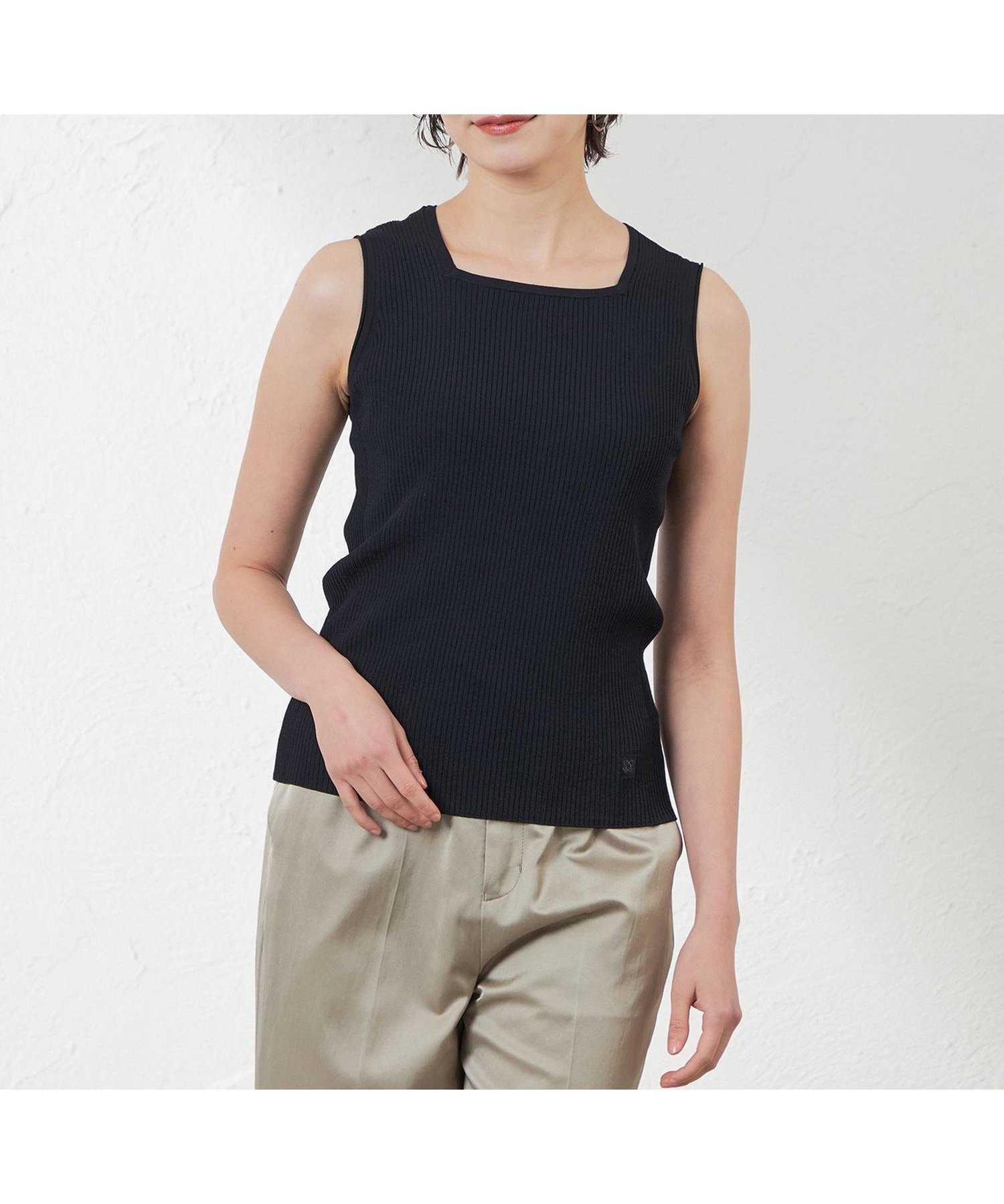 【アマカ/AMACA】のレーヨンストレッチタンクトップ インテリア・キッズ・メンズ・レディースファッション・服の通販 founy(ファニー) 　ファッション　Fashion　レディースファッション　Ladies' Fashion Online　インナー　Inner　カットソー　Cut And Sew　ストレッチ　Stretch　タンク　Tank　ボーダー　Border　無地　Plain Color　ブラックネイビー|ID: prp329100004549785 ipo3291000000032607245