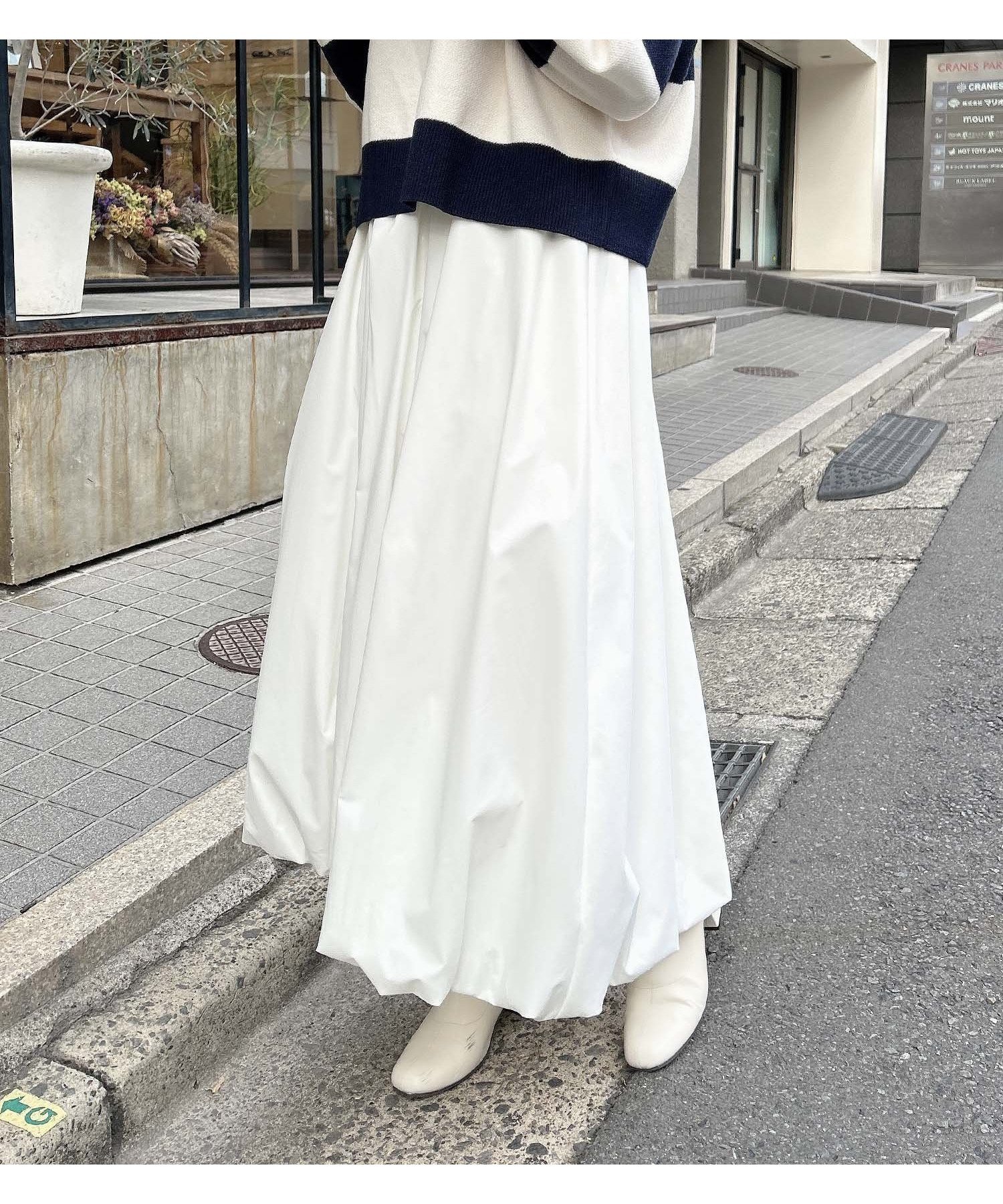 【イング/INGNI】のバルーンスカート インテリア・キッズ・メンズ・レディースファッション・服の通販 founy(ファニー) 　ファッション　Fashion　レディースファッション　WOMEN　スカート　Skirt　おすすめ　Recommend　シンプル　Simple　スウェット　Sweat　スニーカー　Sneakers　スマホ　Smartphone　バランス　Balance　バルーン　Balloon　ロング　Long　無地　Plain Color　オフホワイト|ID: prp329100004549802 ipo3291000000032303670