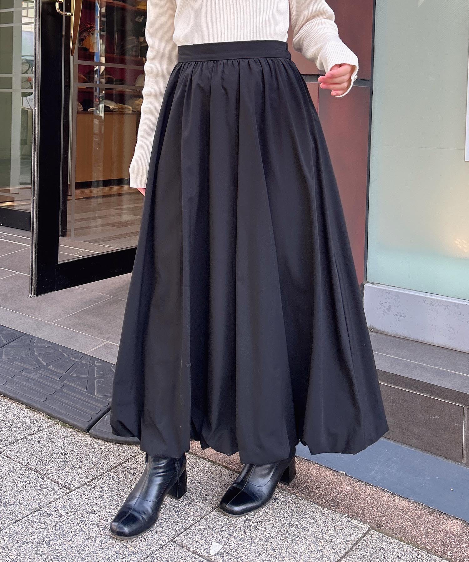 【イング/INGNI】のバルーンスカート インテリア・キッズ・メンズ・レディースファッション・服の通販 founy(ファニー) 　ファッション　Fashion　レディースファッション　WOMEN　スカート　Skirt　おすすめ　Recommend　シンプル　Simple　スウェット　Sweat　スニーカー　Sneakers　スマホ　Smartphone　バランス　Balance　バルーン　Balloon　ロング　Long　無地　Plain Color　クロ|ID: prp329100004549802 ipo3291000000032303672