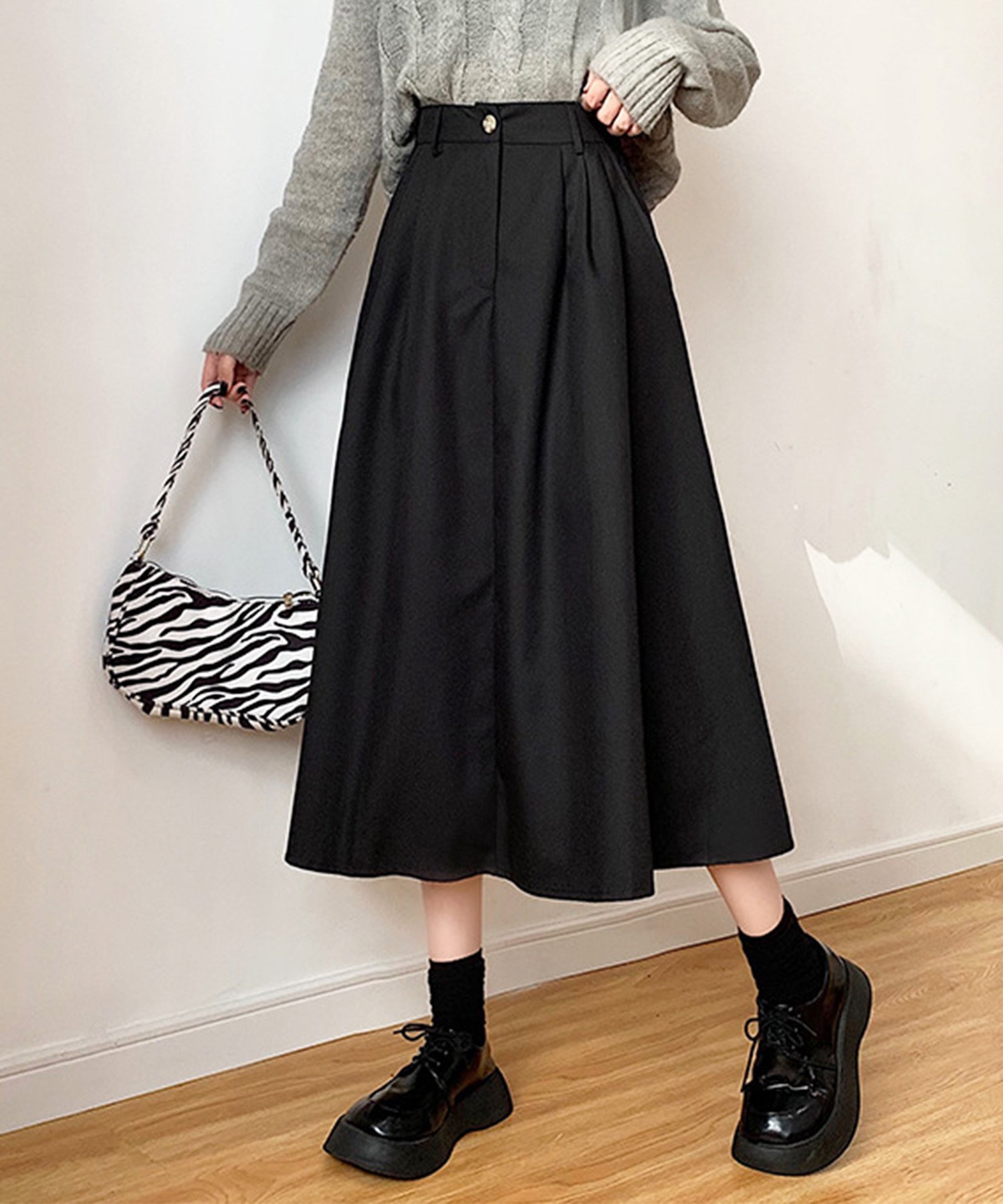 【アミュレット/Amulet】のミモレ丈タックスカート インテリア・キッズ・メンズ・レディースファッション・服の通販 founy(ファニー) 　ファッション　Fashion　レディースファッション　Ladies' Fashion Online　スカート　Skirt　シンプル　Simple　スニーカー　Sneakers　フロント　Front　ミモレ　Mimore　ブラック|ID: prp329100004549867 ipo3291000000032655627