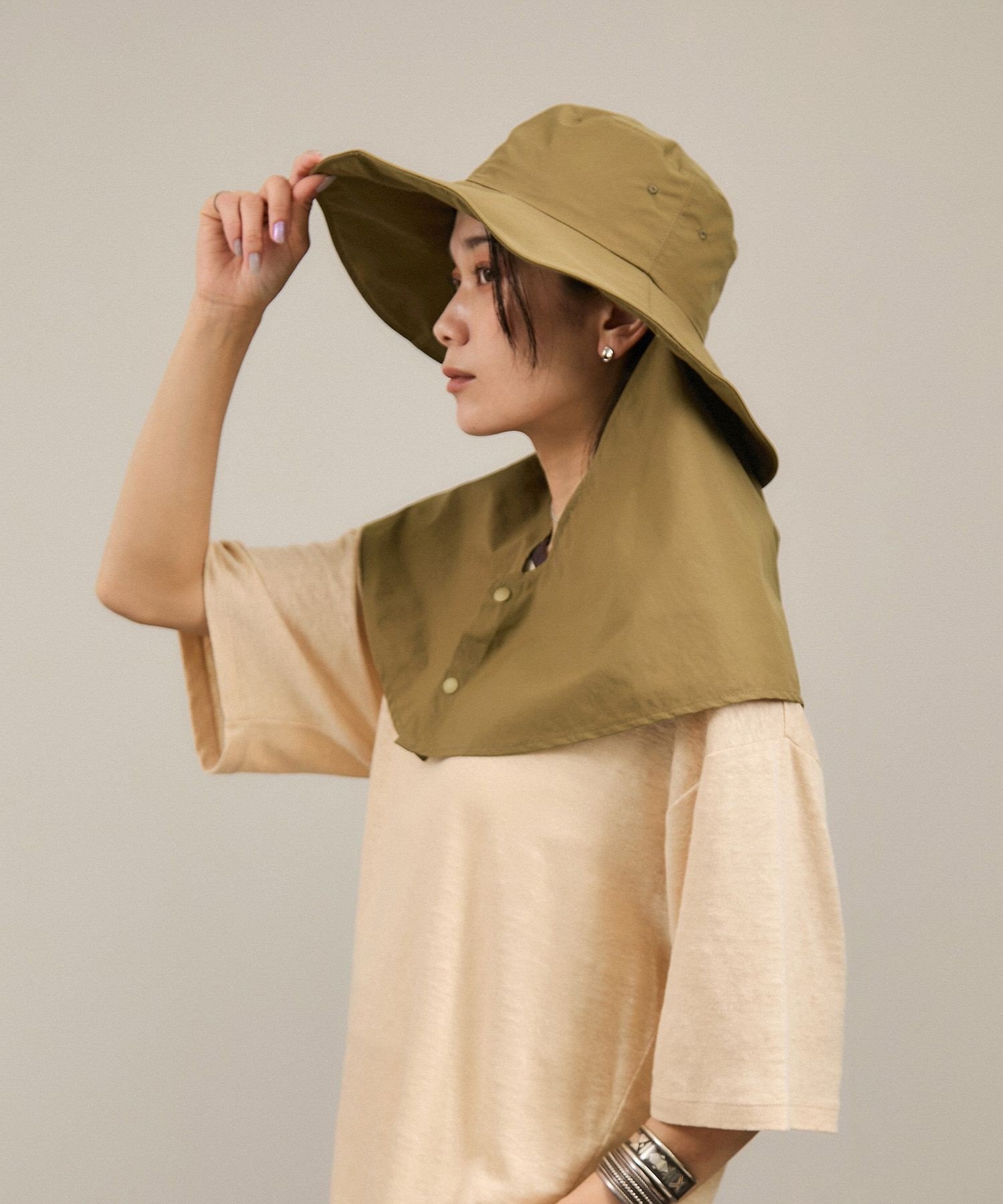 【サロン アダム エ ロペ/SALON adam et rope'】の【WEB限定】2WAYレイヤーハット 接触冷感・洗える・撥水・取り外し可能 インテリア・キッズ・メンズ・レディースファッション・服の通販 founy(ファニー) 　ファッション　Fashion　レディースファッション　Ladies' Fashion Online　アウトドア　Outdoor　洗える　Washable　ポケット　Pocket　おすすめ　Recommend　夏　Summer　ベージュ(27)|ID: prp329100004550122 ipo3291000000032566556