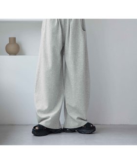 【ジーナシス/JEANASiS】の接触冷感/スウェットコクーンタックパンツ 人気、トレンドファッション・服の通販 founy(ファニー) ファッション Fashion レディースファッション Fashion for Women パンツ Pants & Trousers おすすめ Recommended / Our Picks シアー Sheer, See-Through ショート Short, Short Length フラット Flat, Flat Shoes リラックス Relax, Relaxed Fit レース Lace, Lace Fabric 夏 Summer 定番 Standard, Basic Item |ID:prp329100004550506