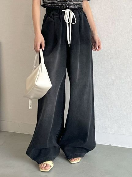 【リリーブラウン/Lily Brown】のワイドレッグイージーデニムパンツ インテリア・キッズ・メンズ・レディースファッション・服の通販 founy(ファニー) https://founy.com/ ファッション Fashion レディースファッション Fashion for Women パンツ Pants & Trousers デニムパンツ・ジーンズ・美脚デニム Denim Jeans & Pants イエロー Yellow インディゴ Indigo Denim ダメージ Distressed, Destroyed デニム Denim, Jeans Material ドット Polka Dot, Dot Pattern バランス Balance, Style Balance フィット Fit, Slim Fit ブリーチ Bleach, Washed Finish |ID: prp329100004550512 ipo3291000000032702349