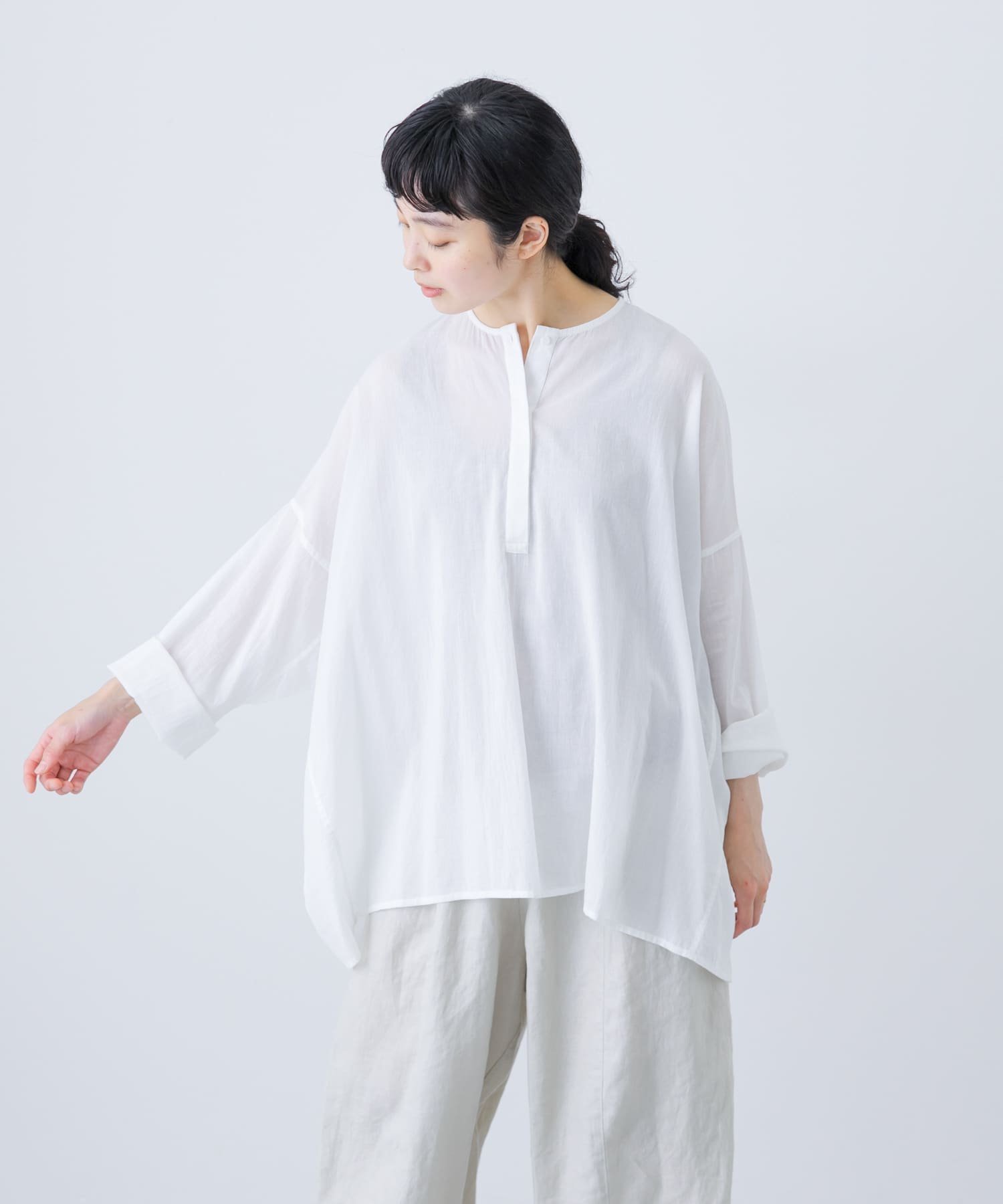 【かぐれ/kagure / URBAN RESEARCH】のボイルワイドプルオーバー インテリア・キッズ・メンズ・レディースファッション・服の通販 founy(ファニー) 　ファッション　Fashion　レディースファッション　Fashion for Women　トップス・カットソー　Cut & Sew Tops　カジュアルプルオーバー・ニットトップス　Pullovers & Knit Tops / Casual Pullovers　2025年　2025　2025春夏・S/S　Spring/Summer 2025 SS25　コンパクト　Compact, Small Size　シアー　Sheer, See-Through　チュニック　Tunic, Long Top　エレガント 上品　Elegant　夏　Summer　S/S・春夏　SS, Spring/Summer, Warm Season　長袖　Long Sleeve, Full Sleeve　OFF|ID: prp329100004550531 ipo3291000000032711517