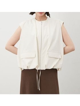 【ミラオーウェン/Mila Owen】のドロストユーティリティベスト 人気、トレンドファッション・服の通販 founy(ファニー) ファッション Fashion レディースファッション WOMEN アウター Coat Outerwear トップス・カットソー Tops/Tshirt ベスト/ジレ Gilets/Vests アウトドア Outdoor スタイリッシュ Stylish ダウン Down トレンド Trend バルーン Balloon フェミニン Feminine フロント Front ベスト Vest メタル Metal ロング Long エレガント 上品 Elegant |ID:prp329100004550569